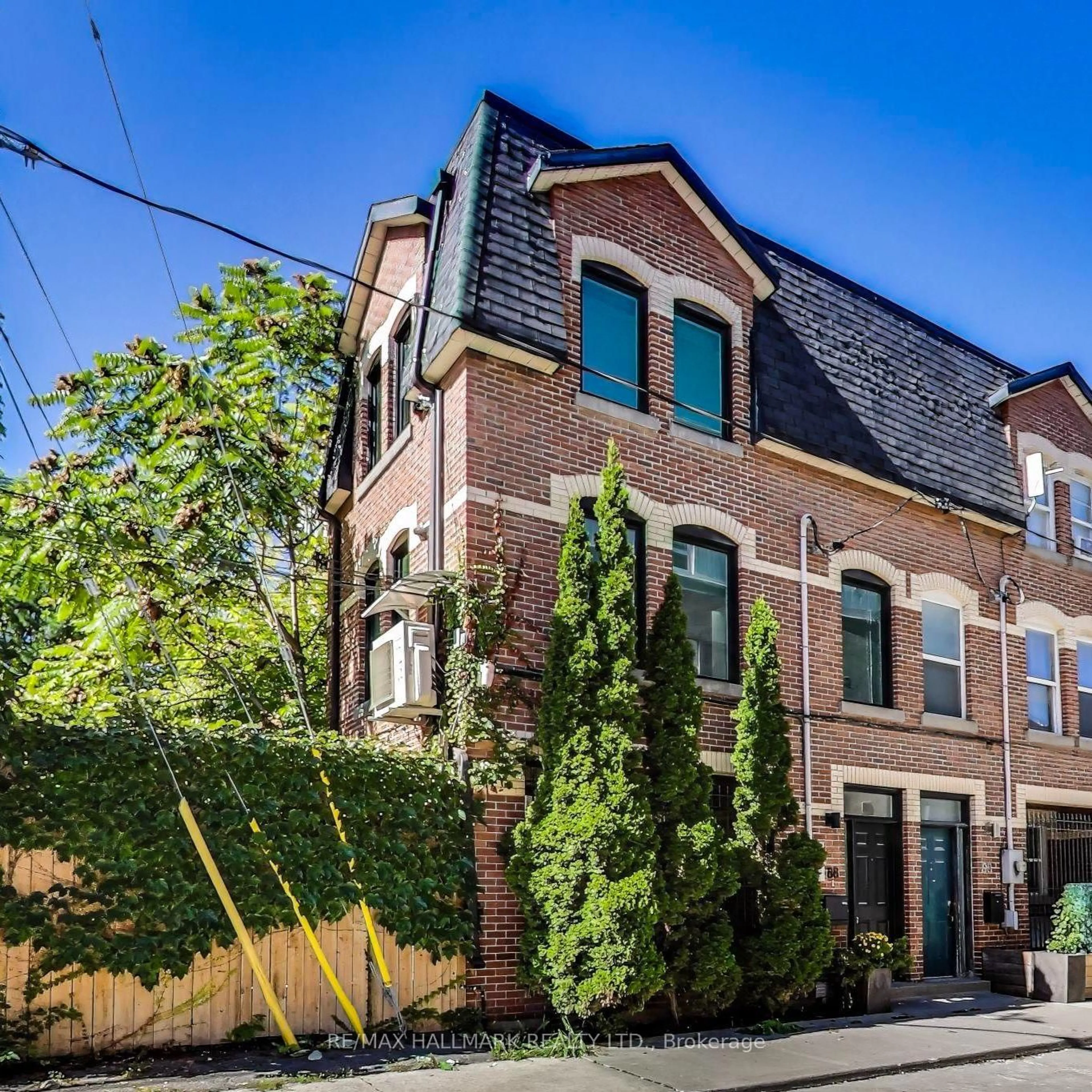 Home with brick exterior material, street for 88 Poulett St, Toronto Ontario M5A 1Z5