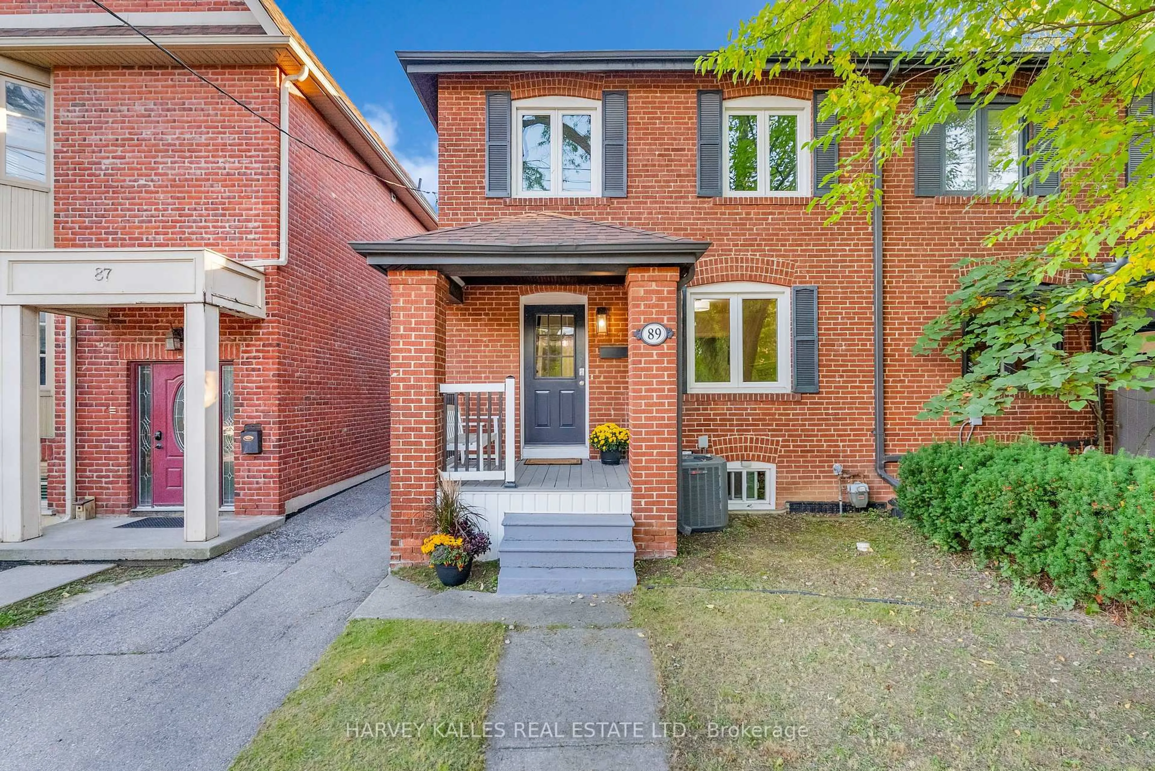 Home with brick exterior material, street for 89 Lawrence Ave, Toronto Ontario M5M 1A7