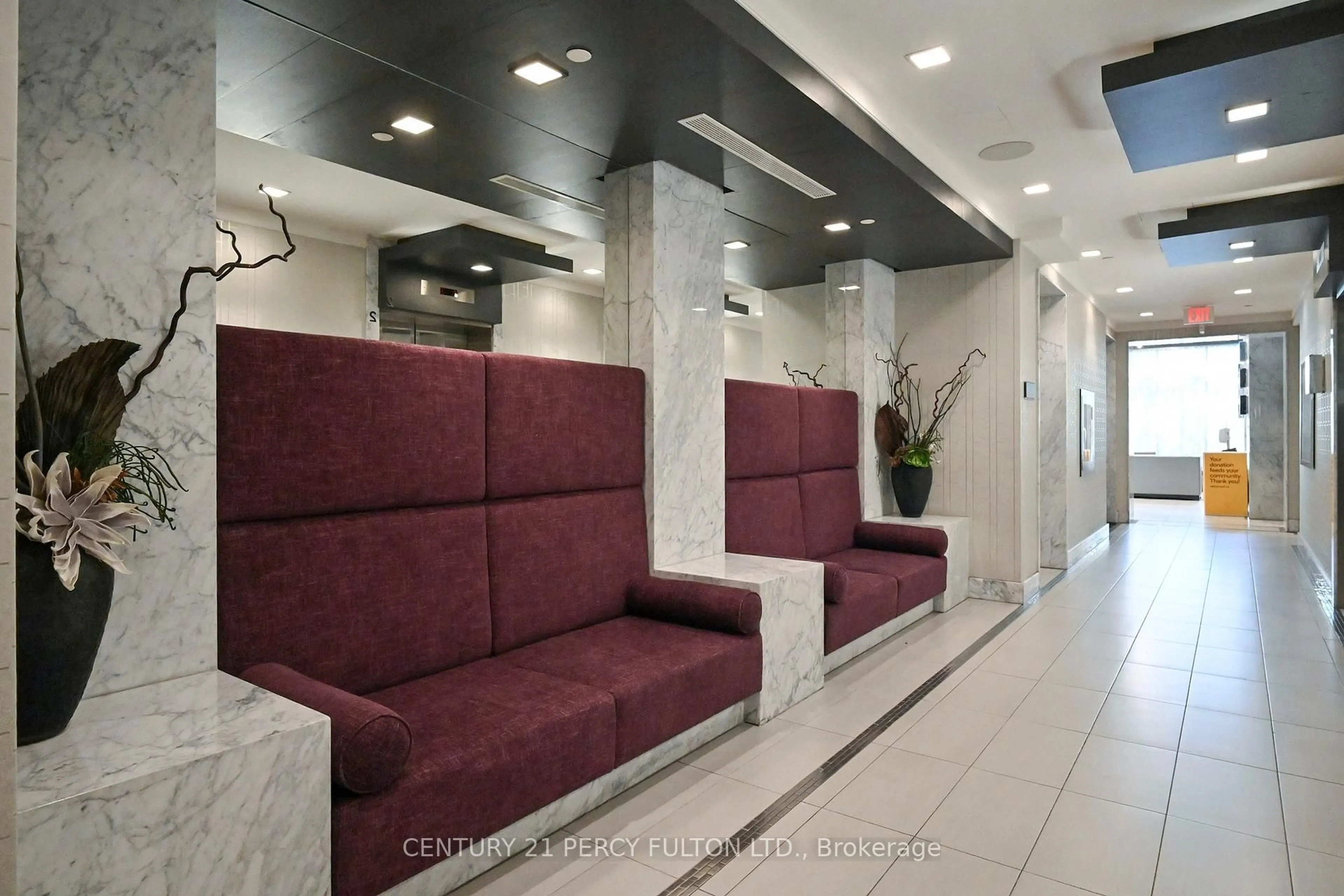 Lobby for 18 Graydon Hall Dr #2405, Toronto Ontario M3A 0A4