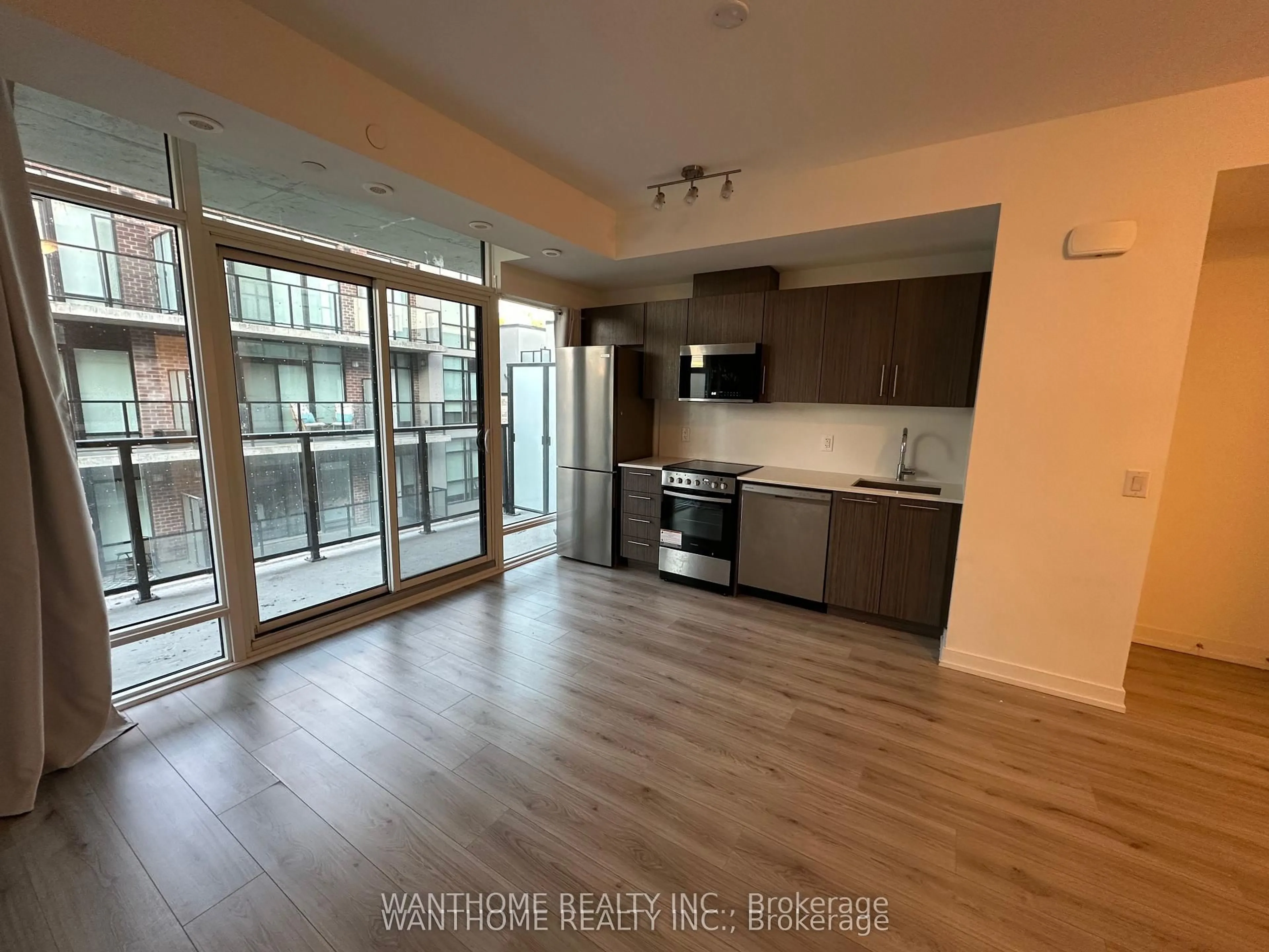 A pic of a room for 861 Sheppard Ave #15, Toronto Ontario M3H 0E9