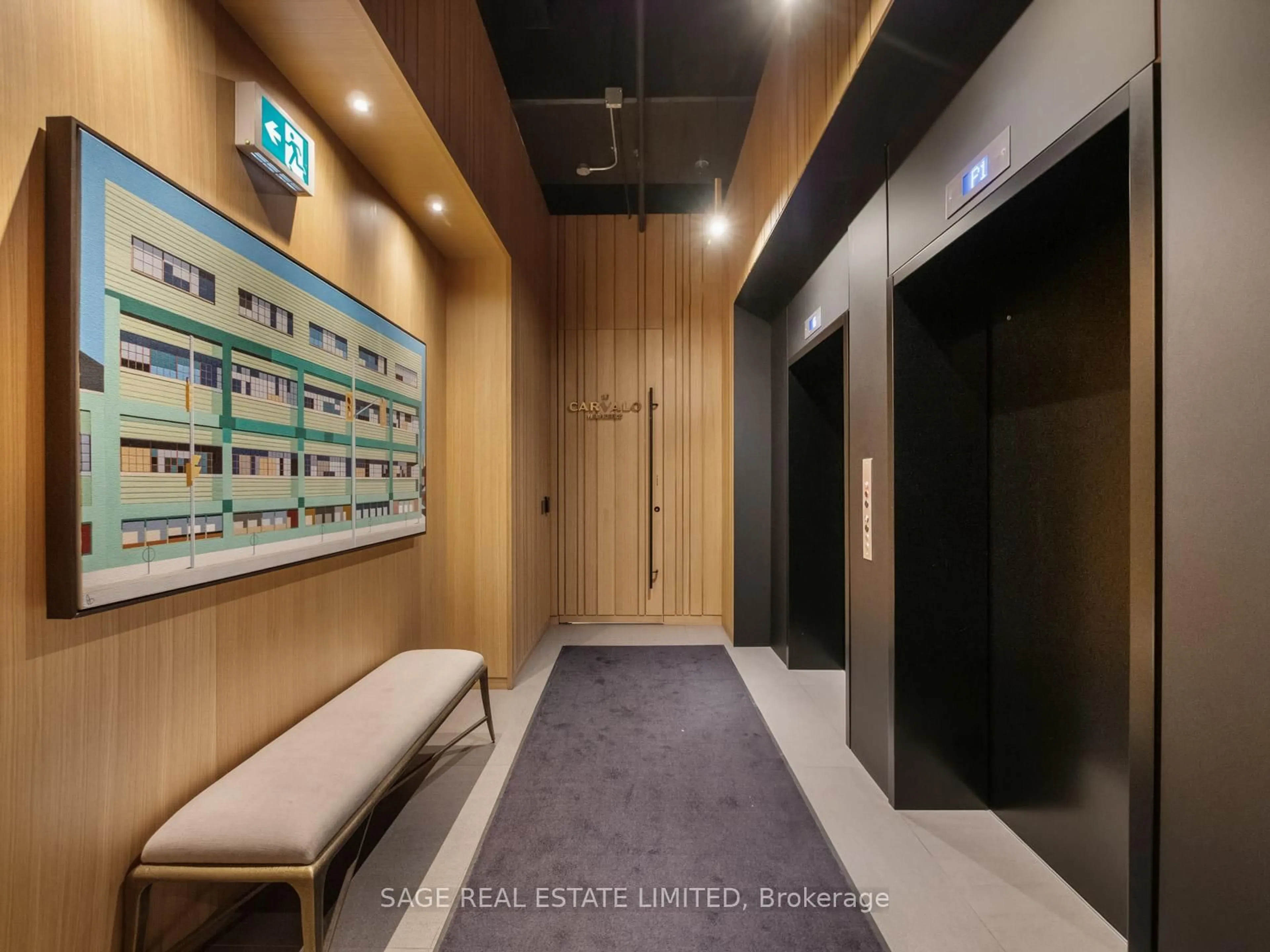 Indoor foyer for 899 College St #PH 621, Toronto Ontario M6H 3P7