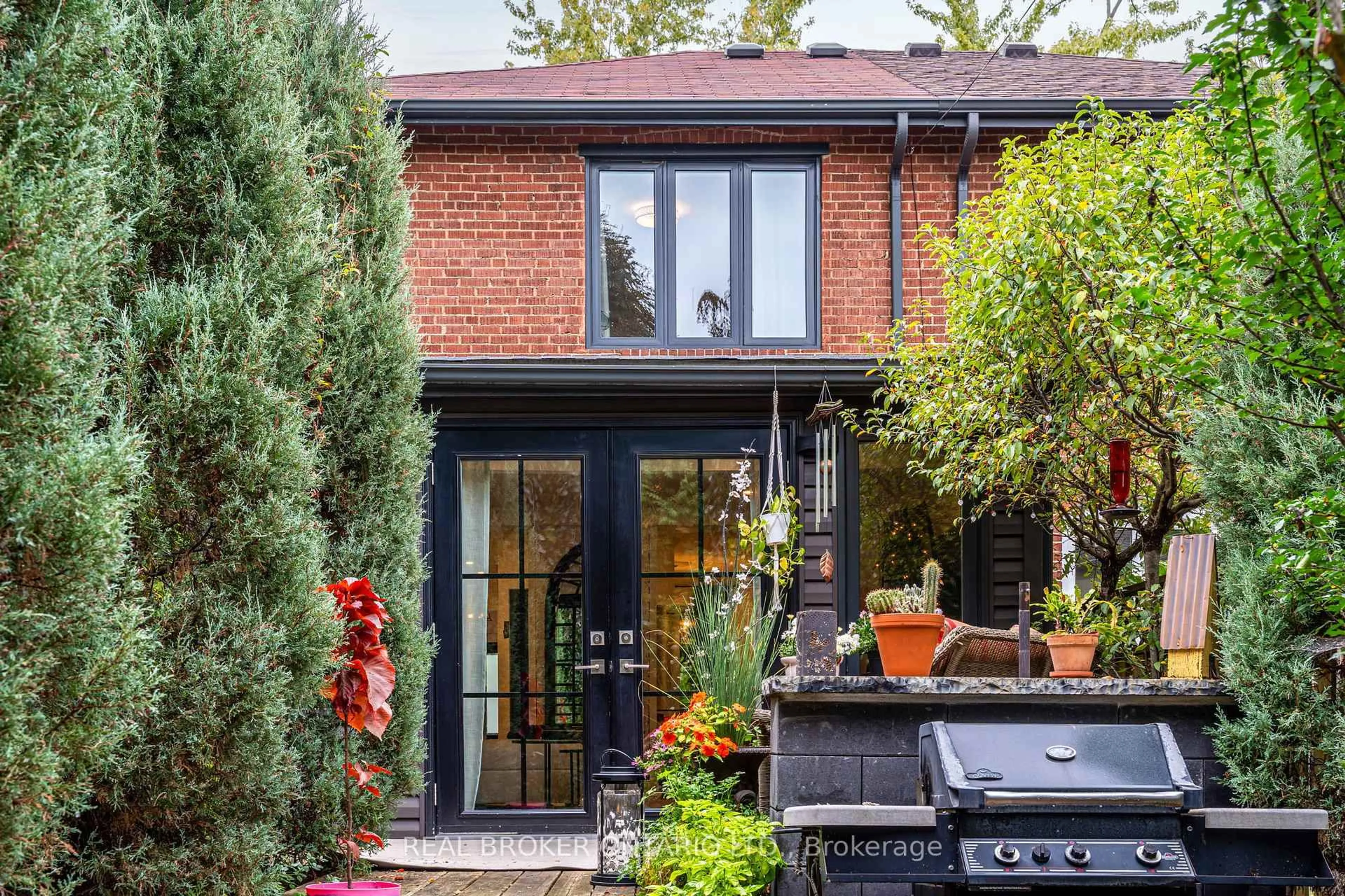 Home with brick exterior material, street for 91 Lawrence Ave, Toronto Ontario M5M 1A7