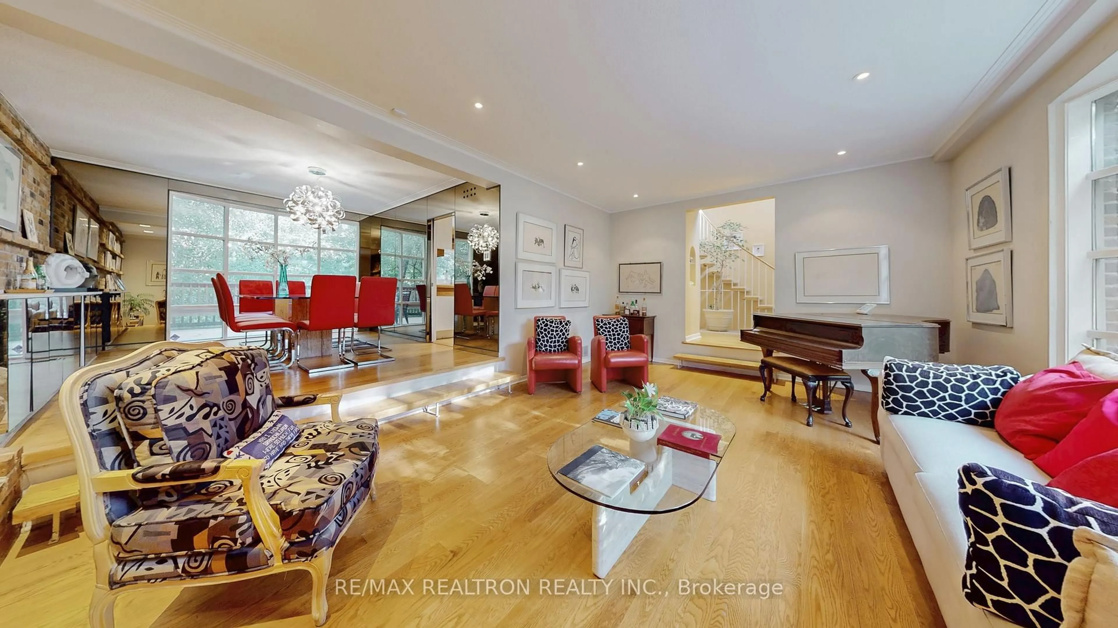 Unknown for 1 Vyner Rd, Toronto Ontario M2L 2N3