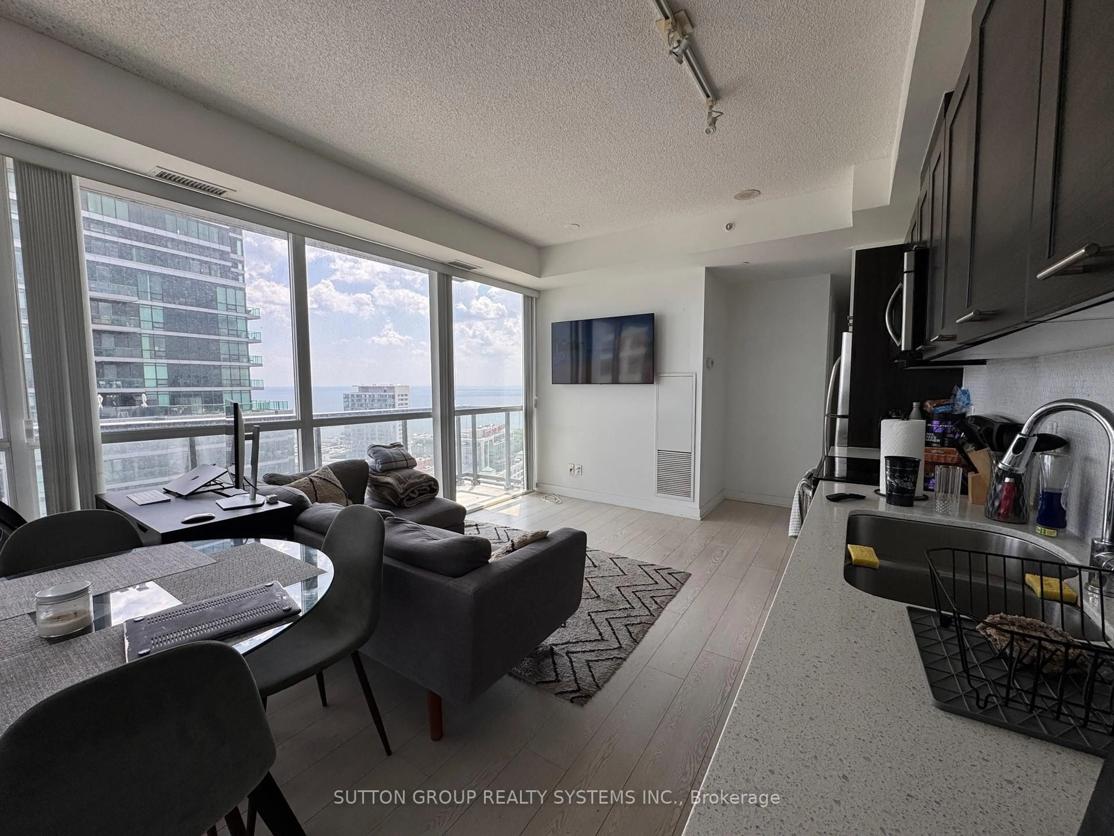Unknown for 20 Bruyeres Mews #2908, Toronto Ontario M5V 0G8