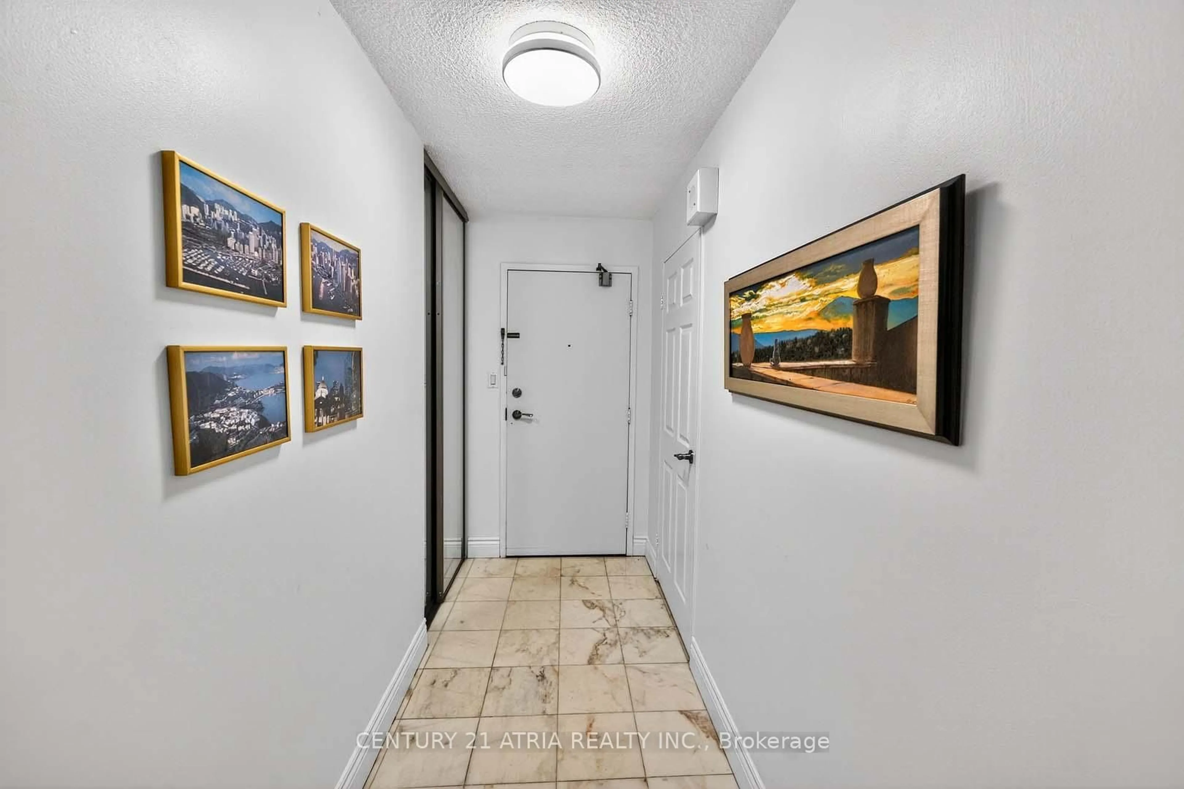 Indoor foyer for 3300 Don Mills Rd #1804, Toronto Ontario M2J 4X7