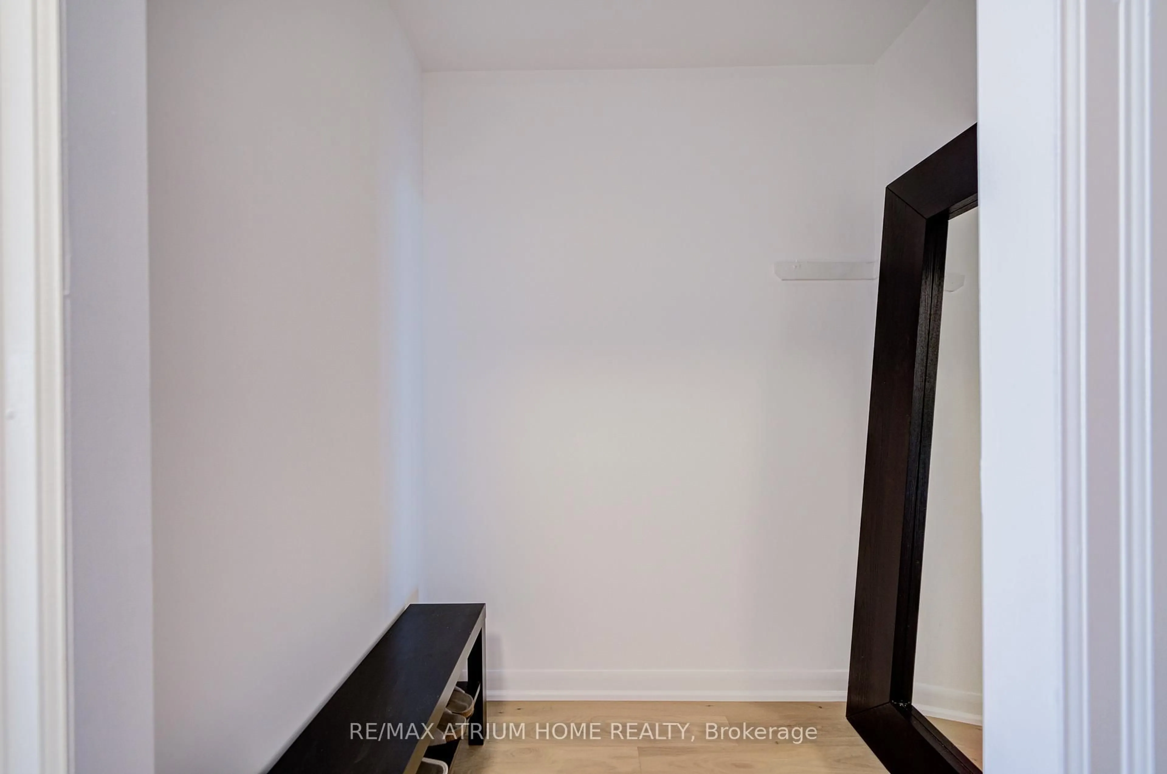 A pic of a room for 33 Sheppard Ave #1810, Toronto Ontario M2N 7K1