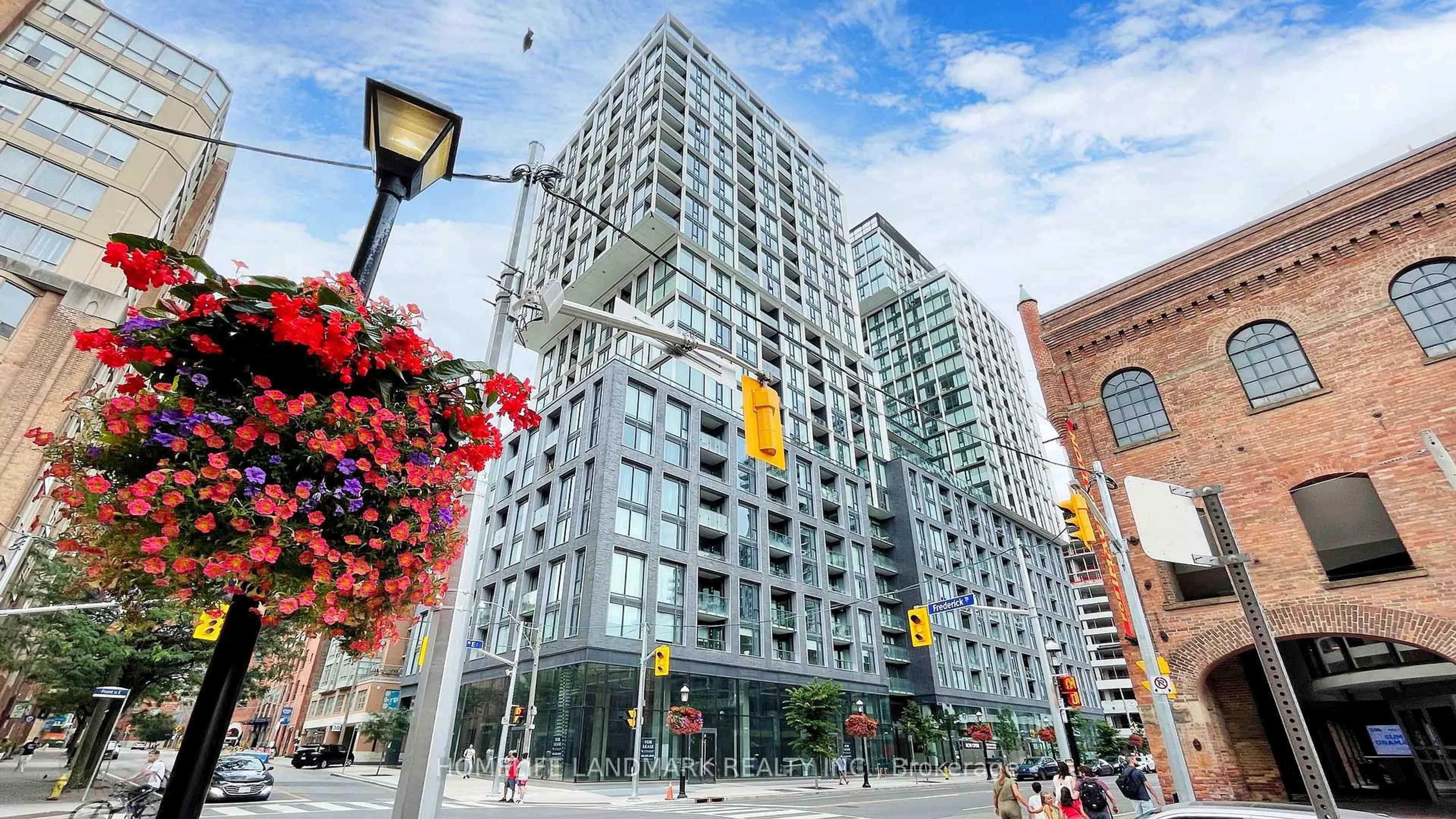 Patio, building for 158 front St #1101, Toronto Ontario M5A 0K9