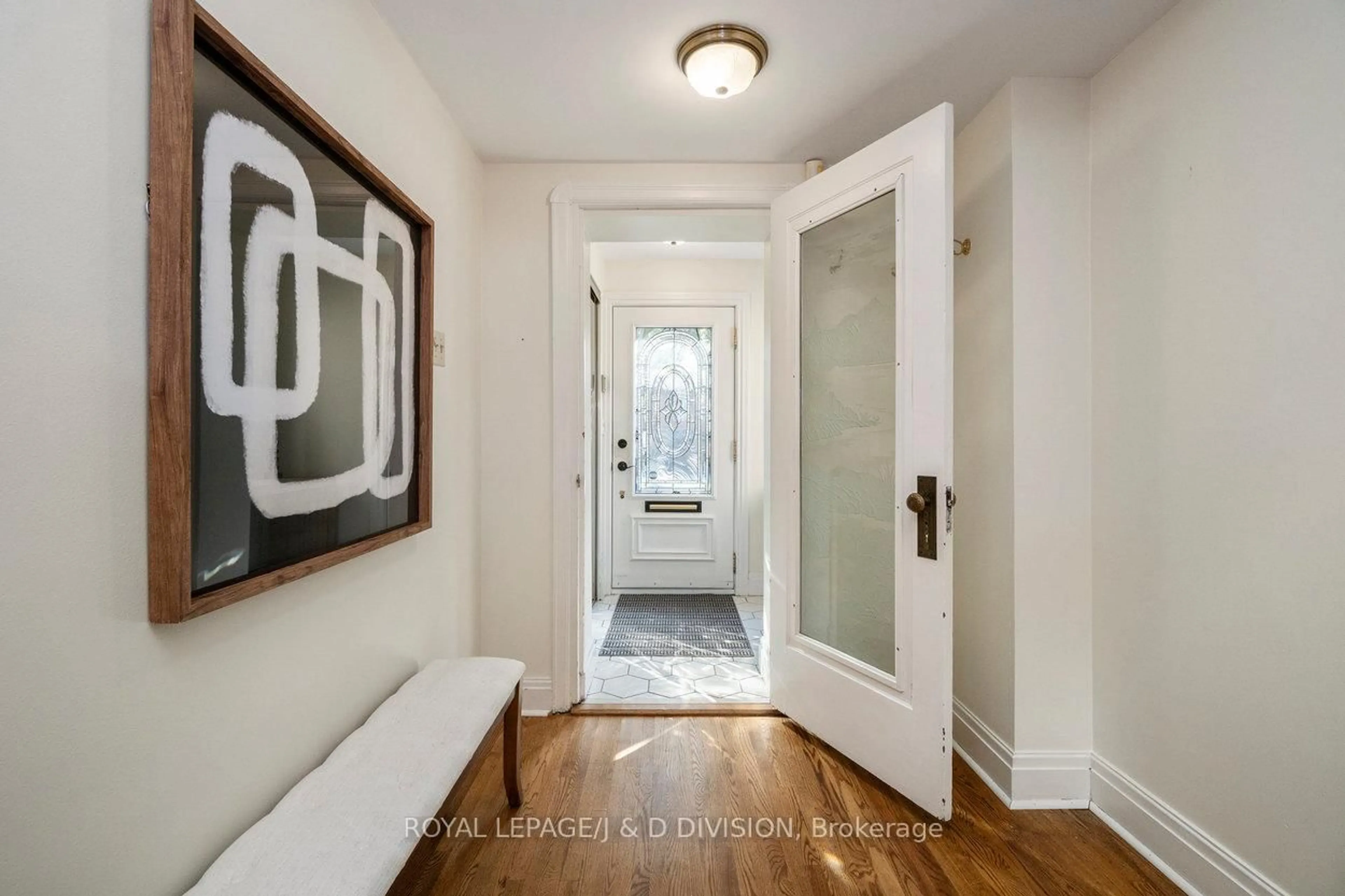 Indoor entryway for 253 Old Forest Hill, Toronto Ontario M6C 2H5