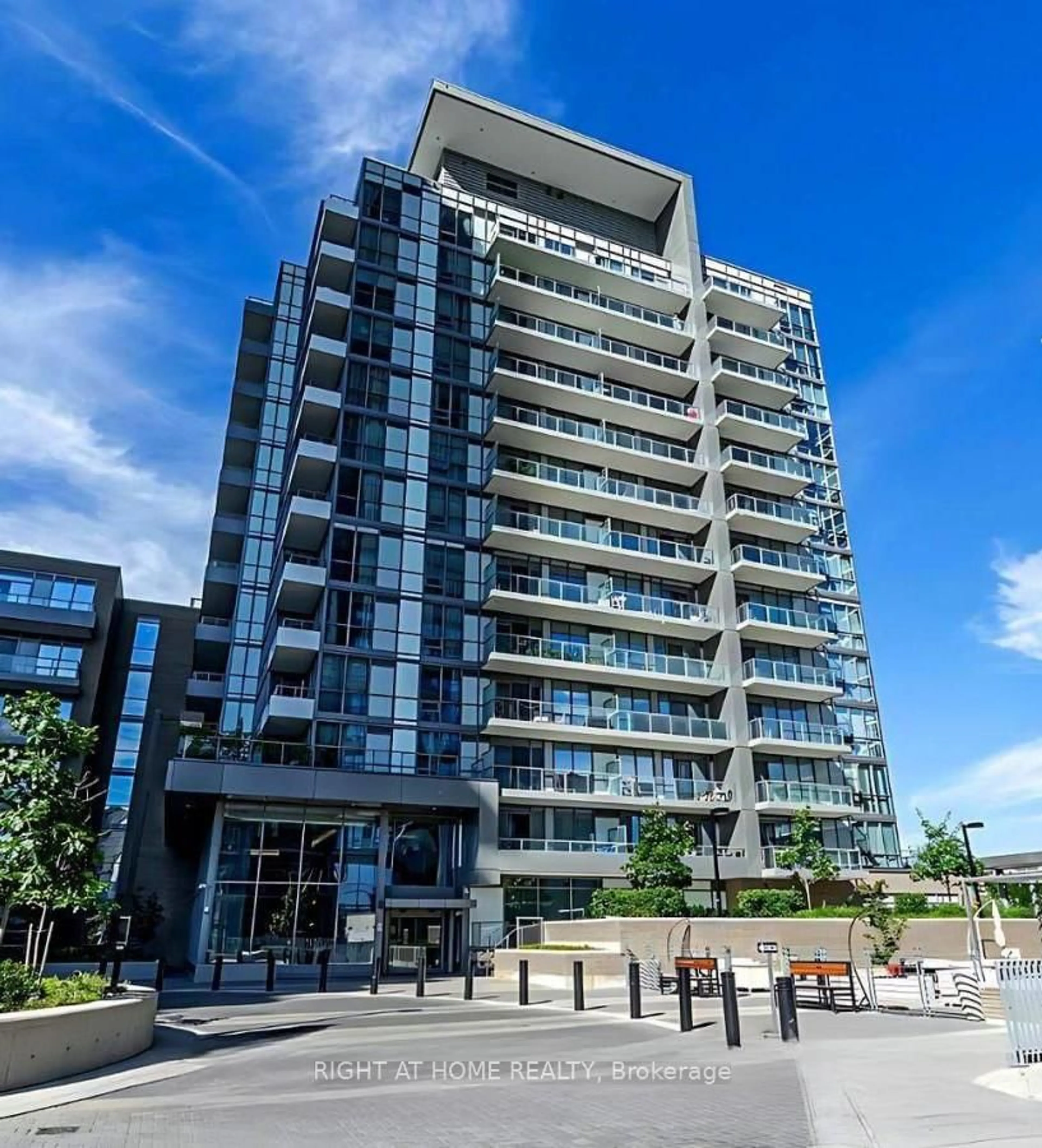 A pic from outside/outdoor area/front of a property/back of a property/a pic from drone, building for 52 Forest Manor Rd #1109, Toronto Ontario M2J 0E2