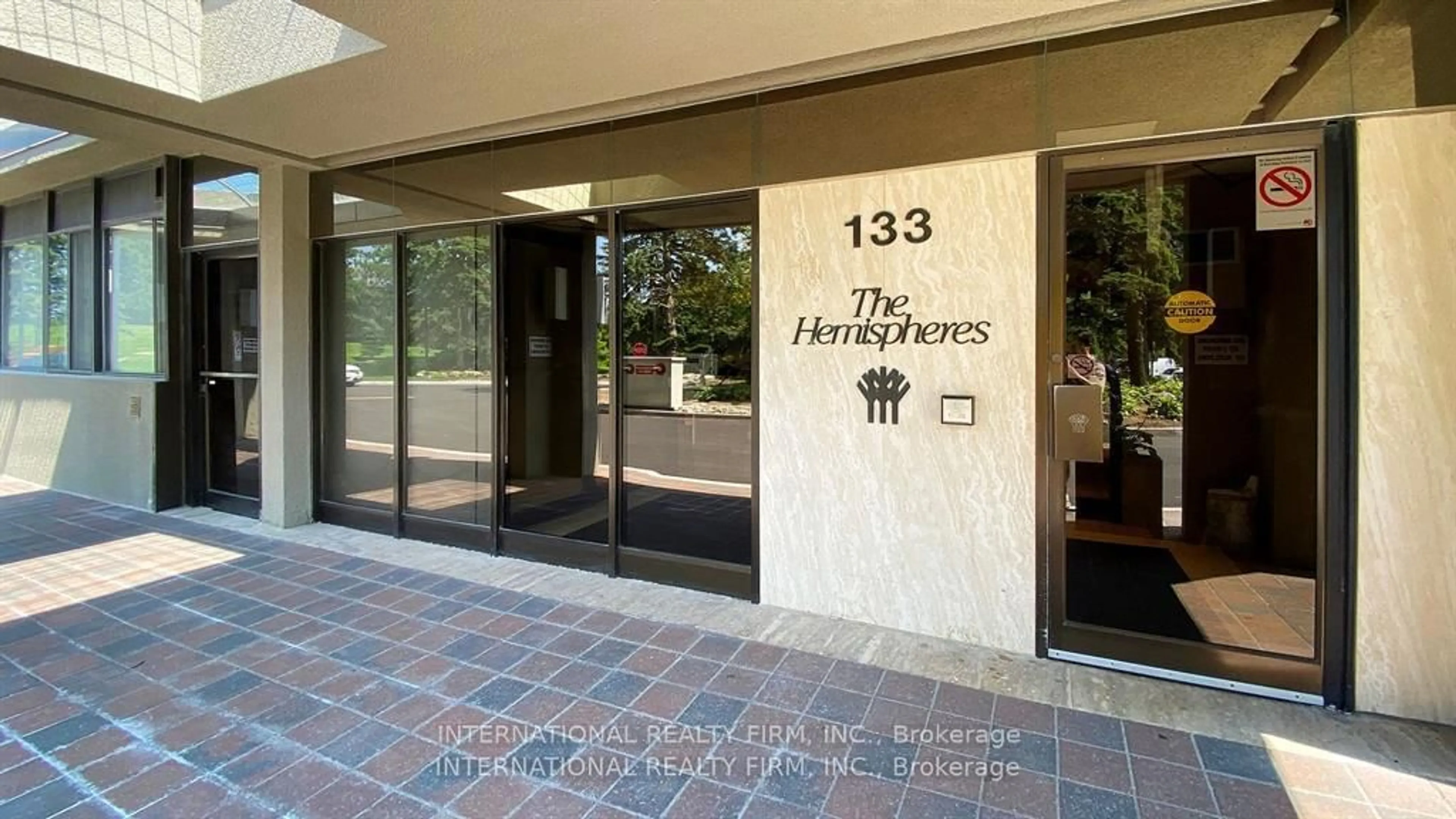 Indoor foyer for 133 Torresdale Ave #1804, Toronto Ontario M2R 3T2