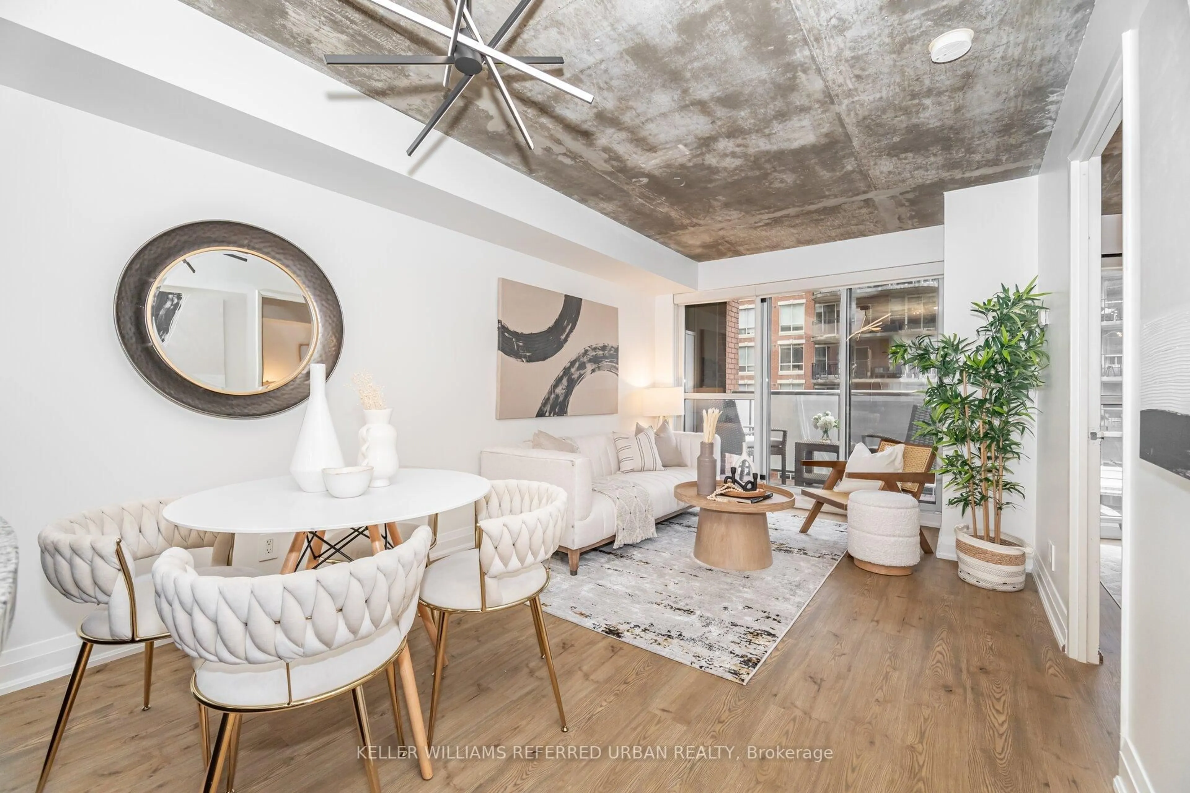 Living room with furniture, unknown for 1005 King St #414, Toronto Ontario M6K 3M8