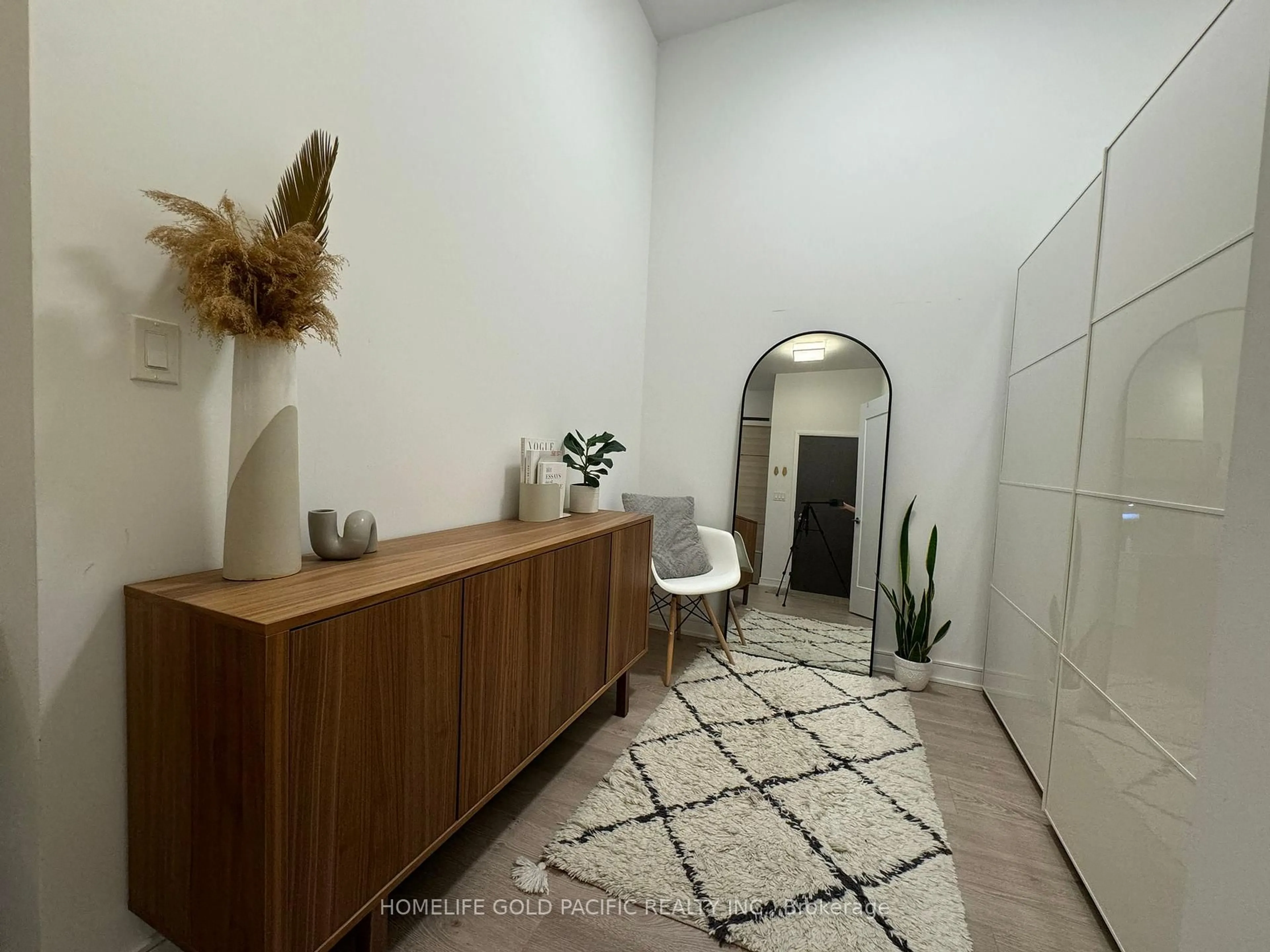 Unknown for 88 Scott St #205, Toronto Ontario M5E 0A9