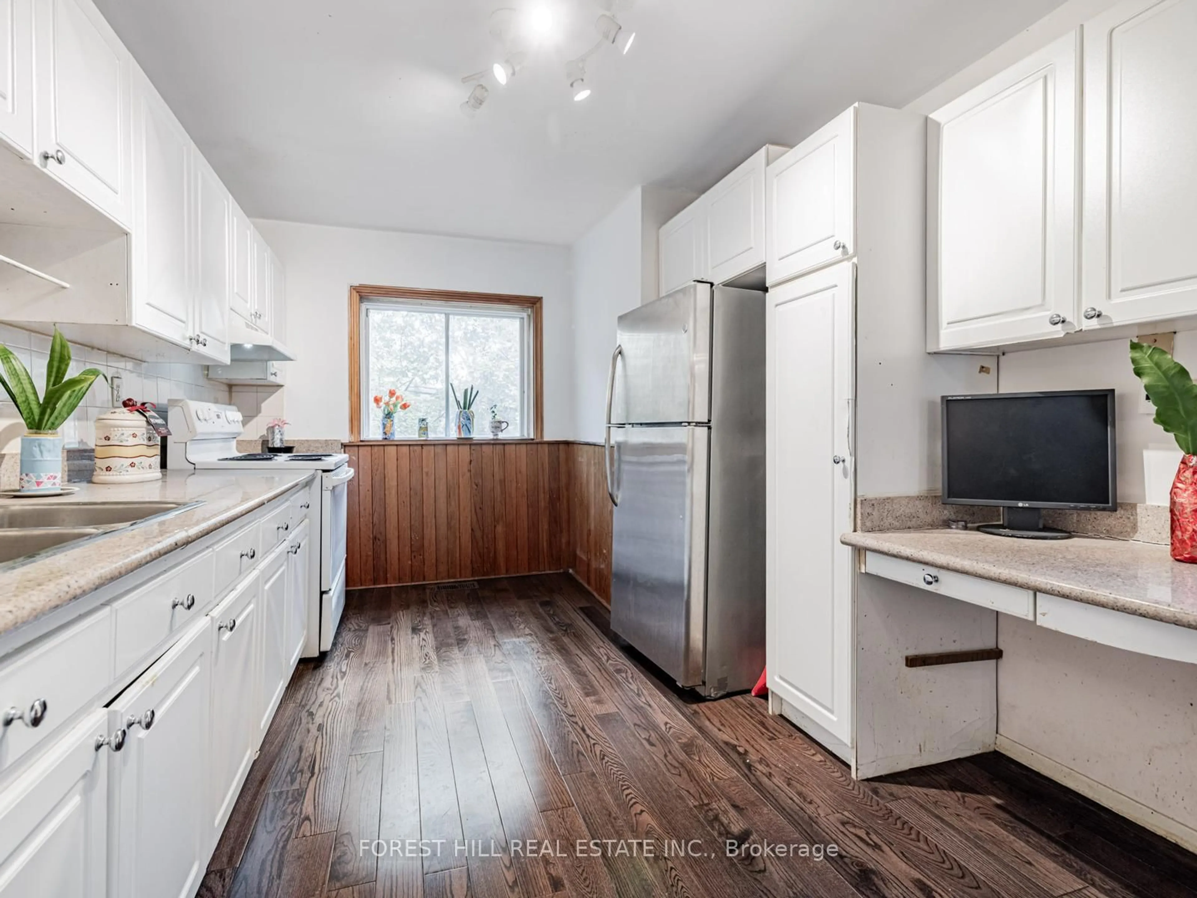 Unknown for 309 Hillcrest Ave, Toronto Ontario M2N 3P5