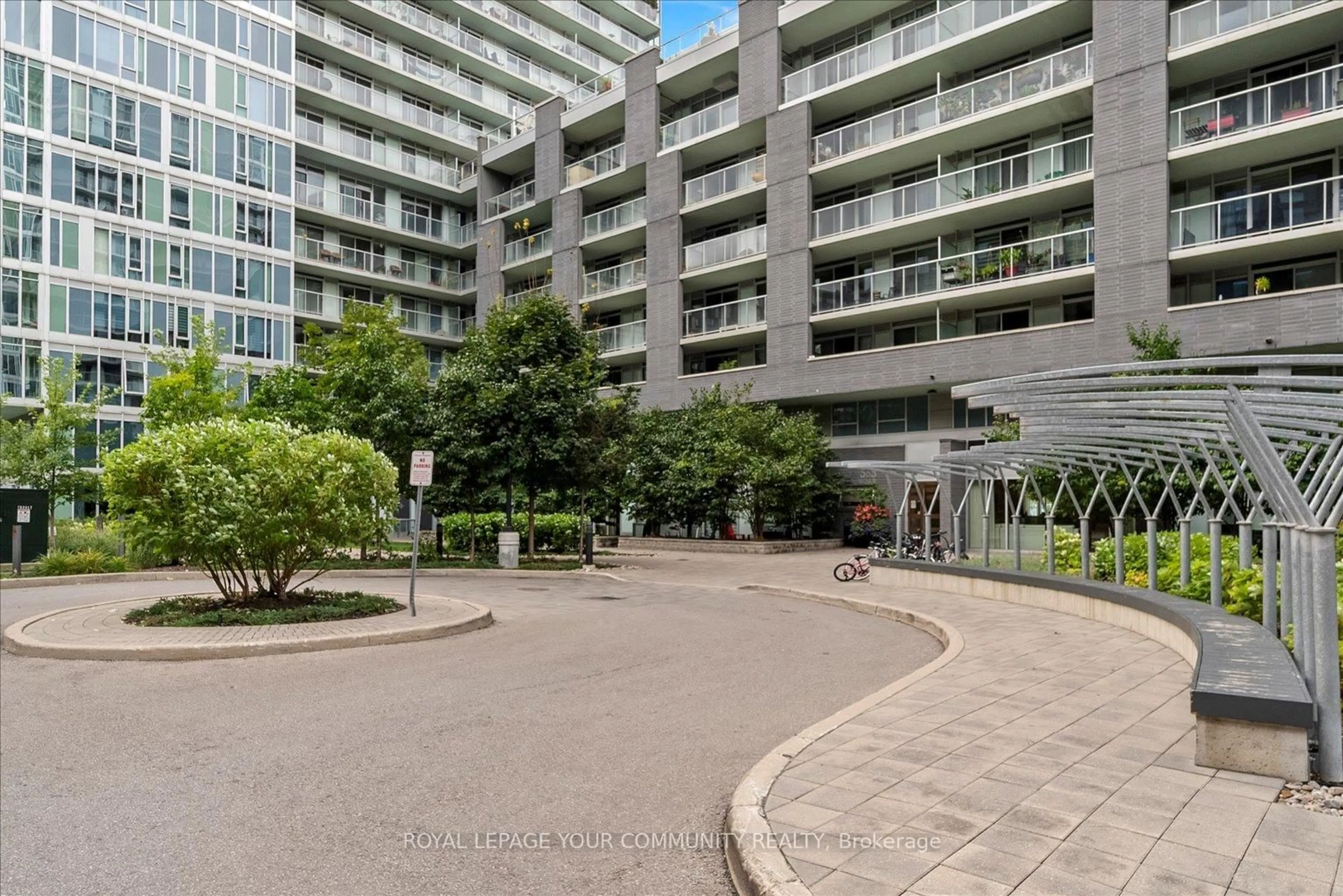 Patio, street for 555 Wilson Ave #1107E, Toronto Ontario M3H 0C5
