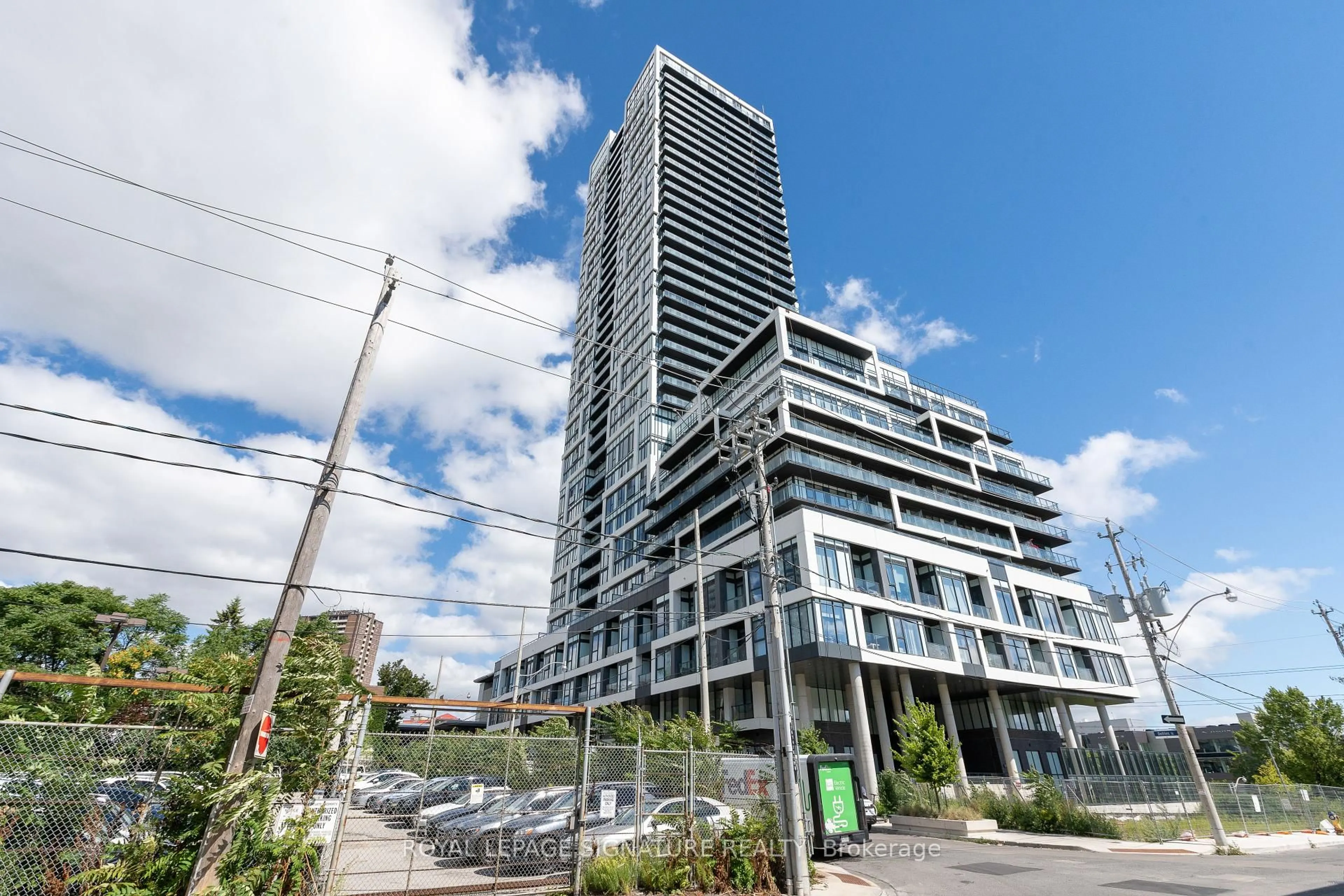 Unknown for 5 Defries St #1804, Toronto Ontario M5A 0W7