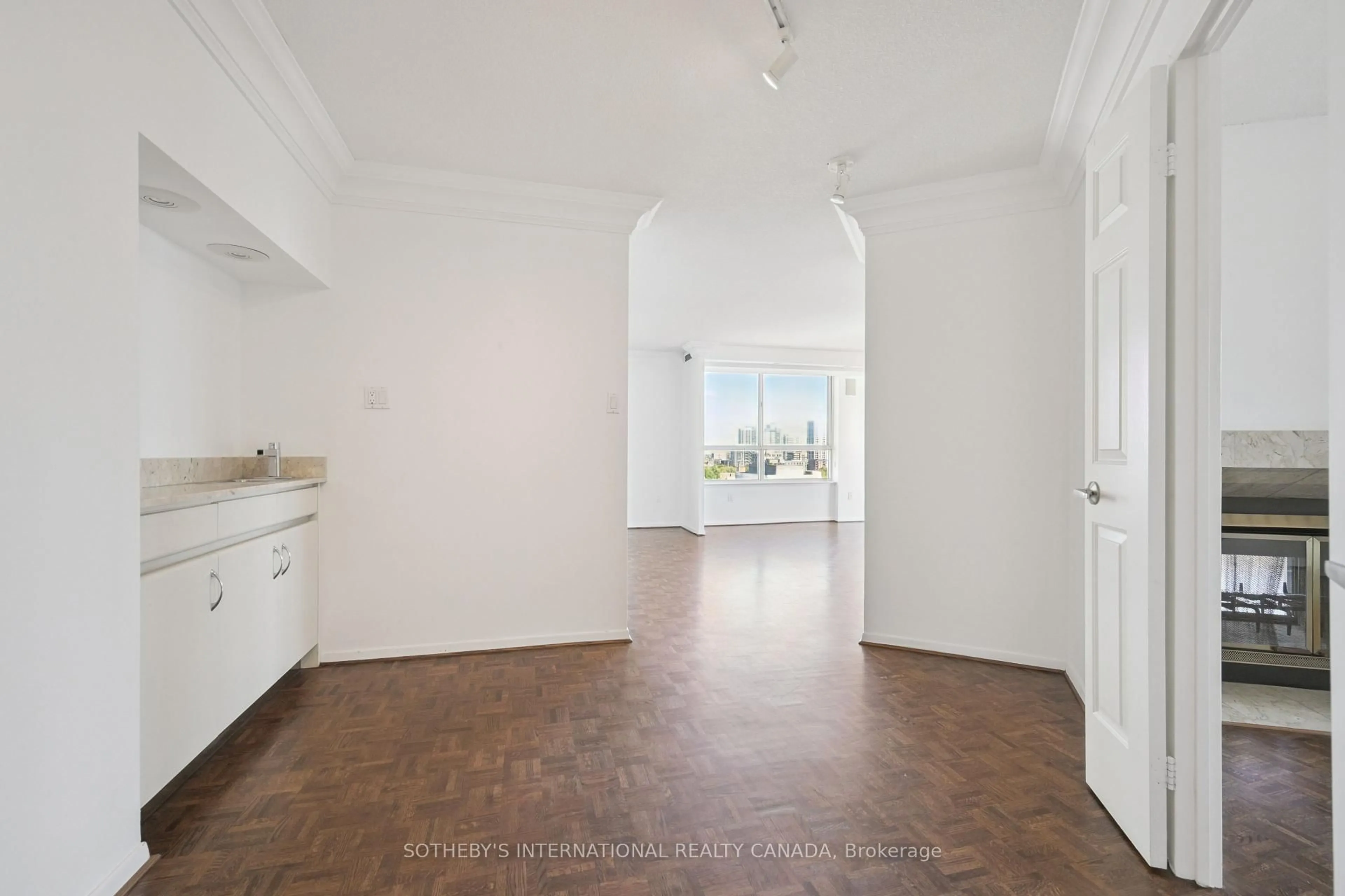 A pic of a room for 130 Carlton St #1104, Toronto Ontario M5A 4K3