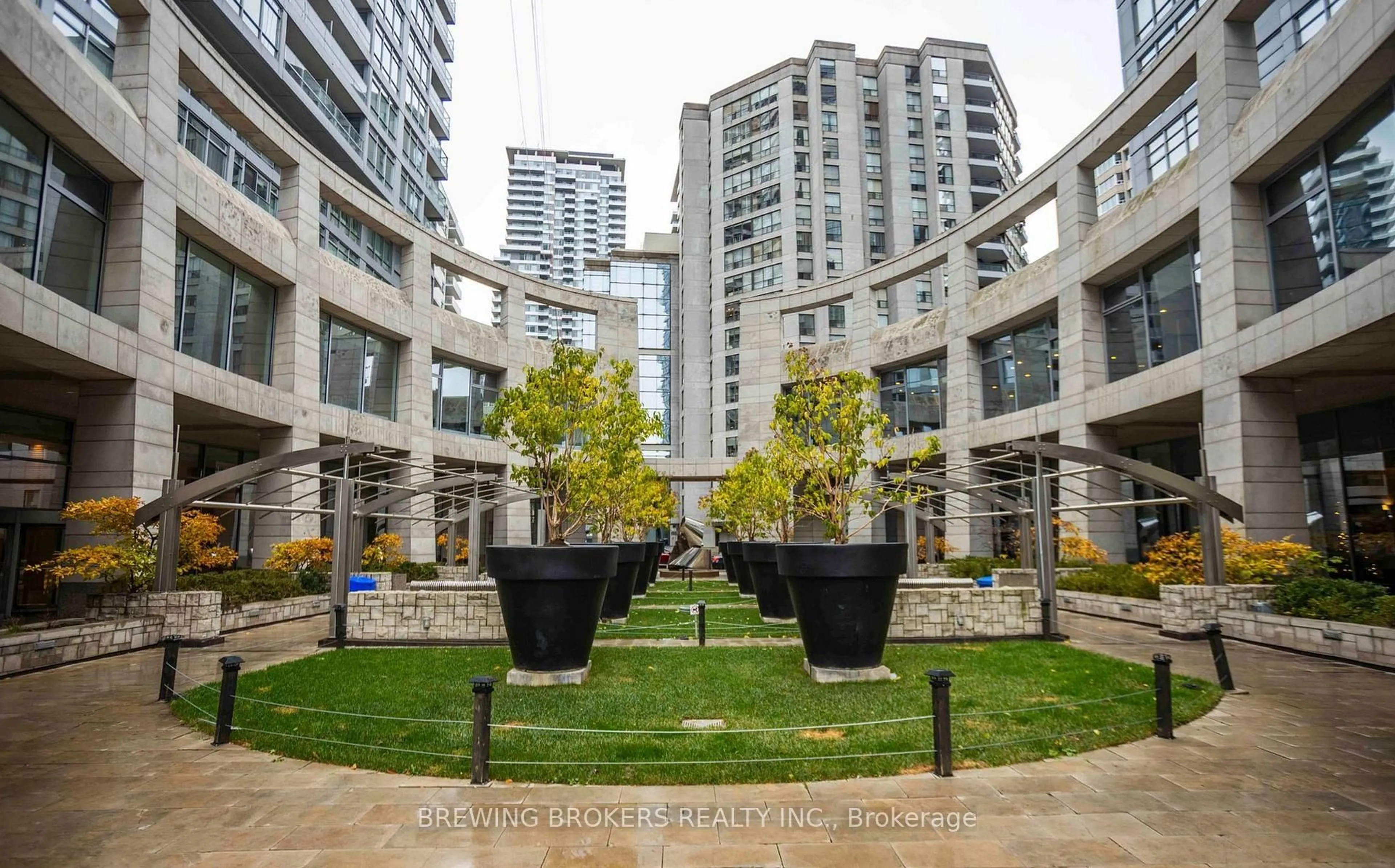 Patio, unknown for 2191 Yonge St #2409, Toronto Ontario M4S 2B1