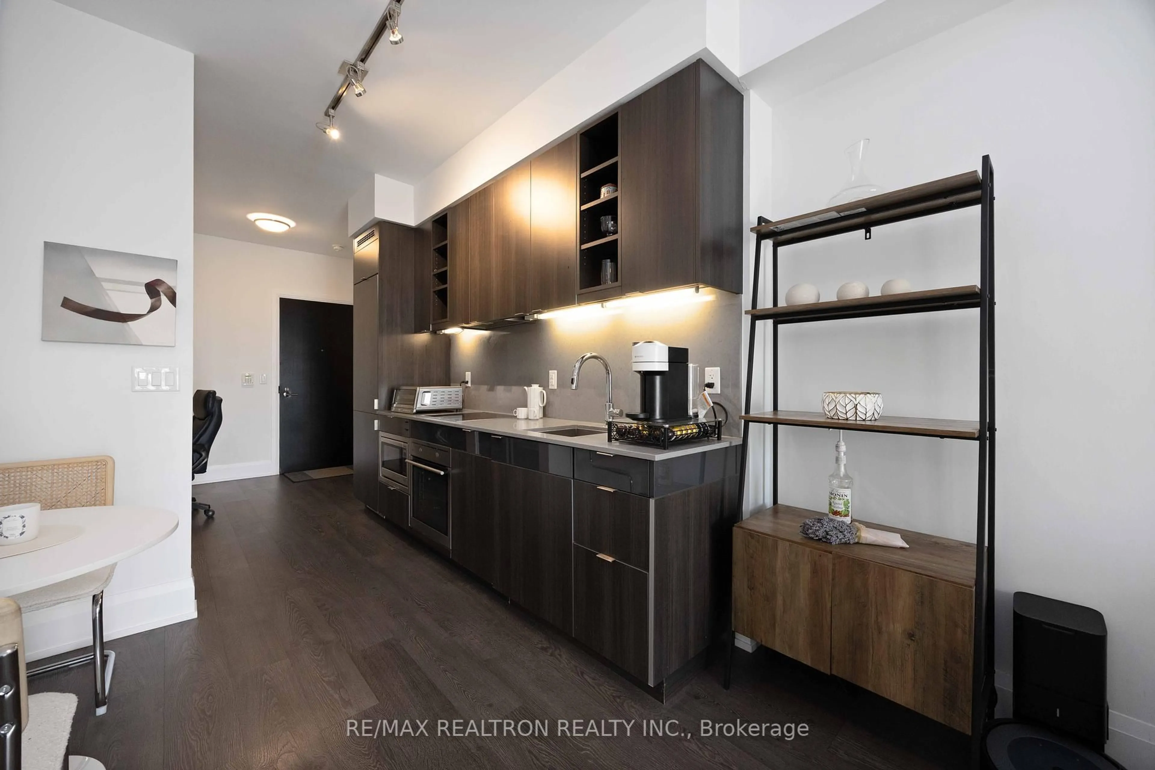 Unknown for 101 Erskine Ave #1312, Toronto Ontario M4P 1Y5