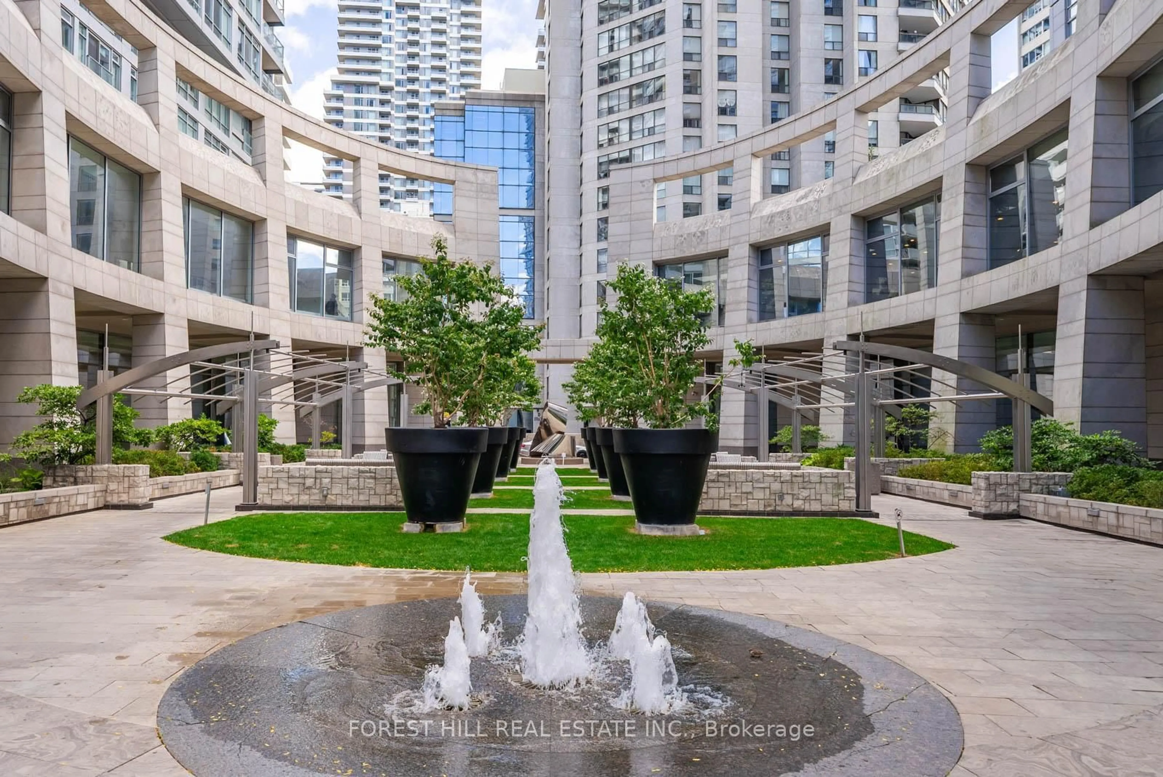 Patio, unknown for 2191 Yonge St #2311, Toronto Ontario M4S 3H8