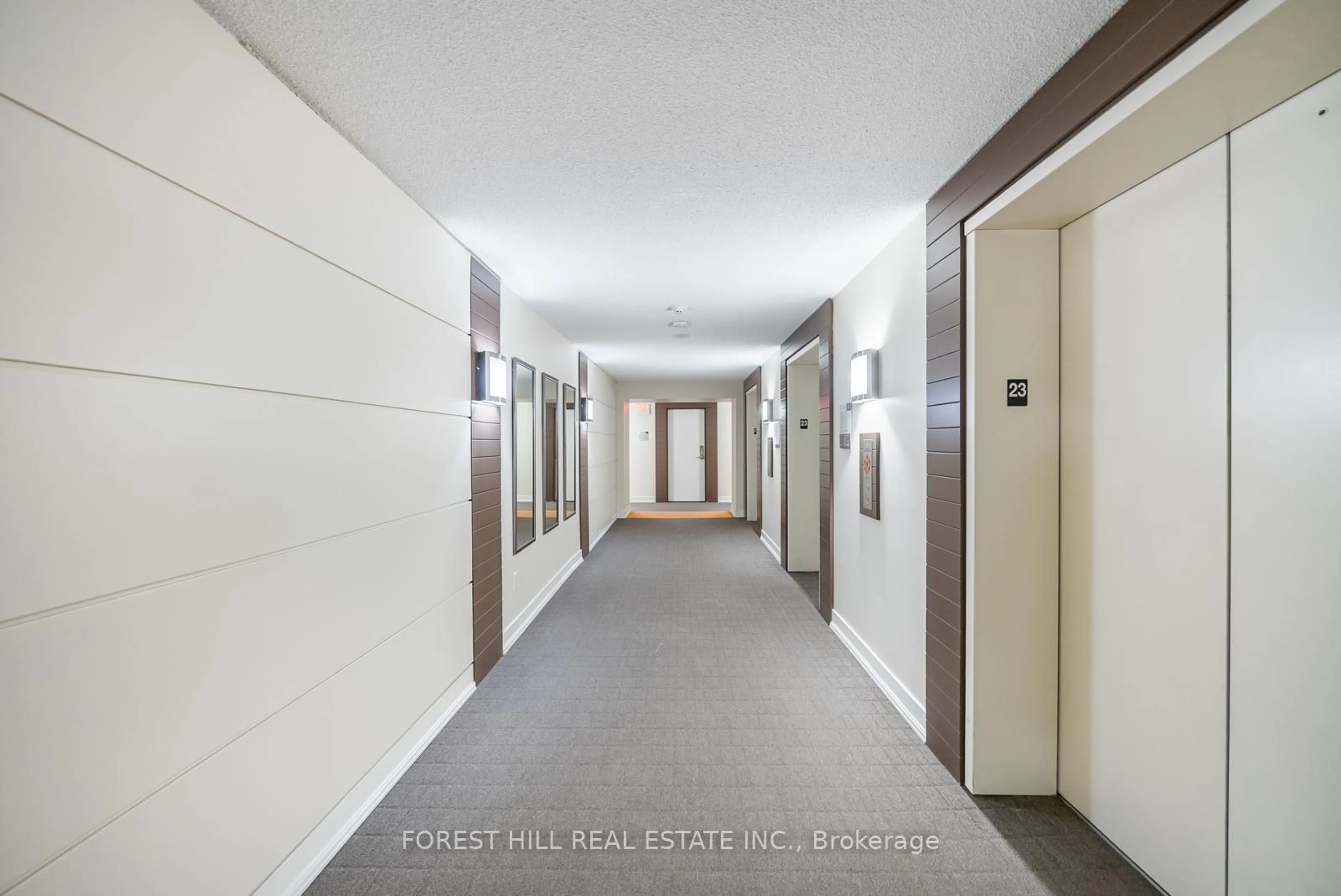 Indoor foyer for 2191 Yonge St #2311, Toronto Ontario M4S 3H8