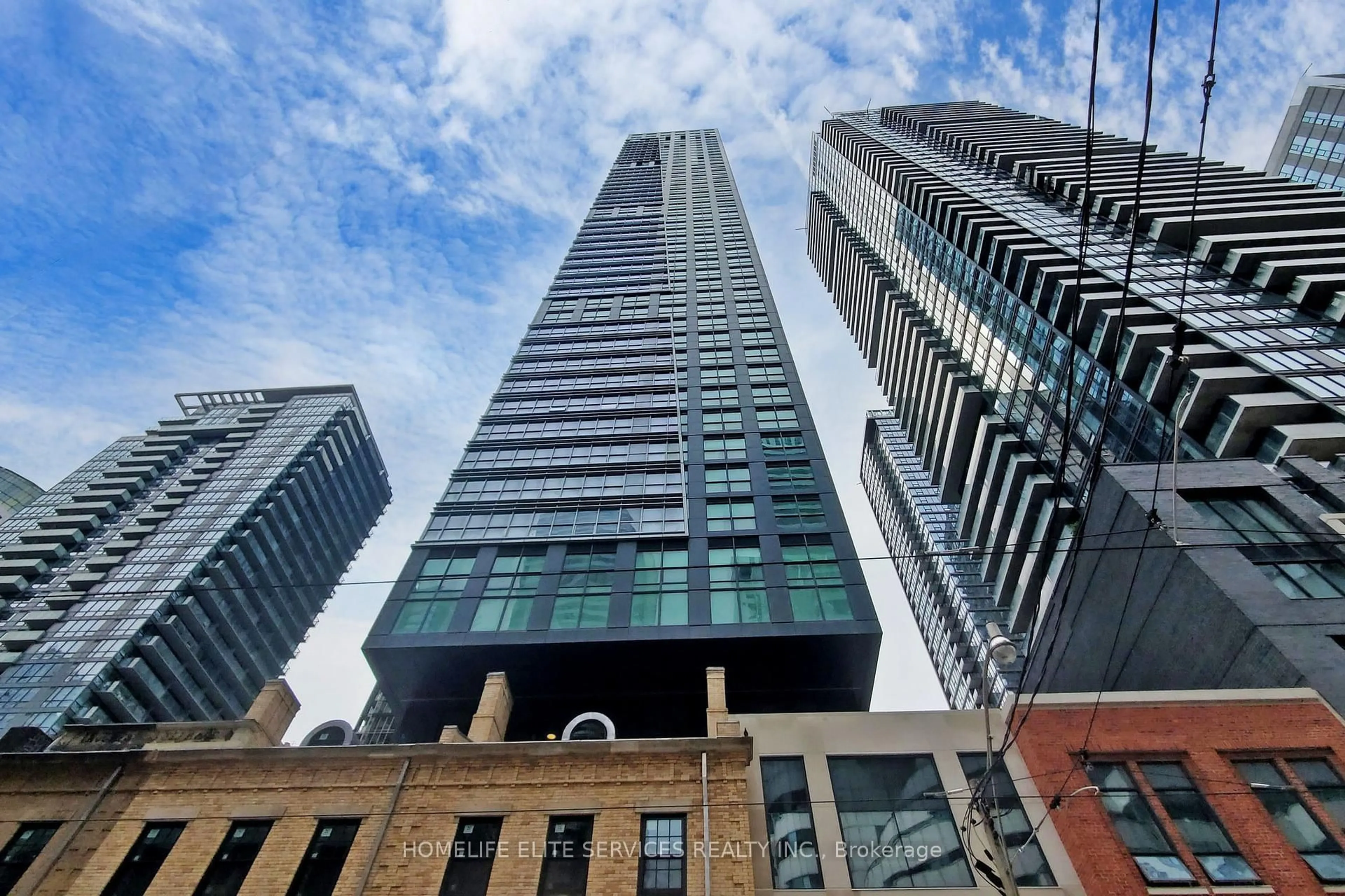 Unknown for 327 King St #2302, Toronto Ontario M5V 0W7