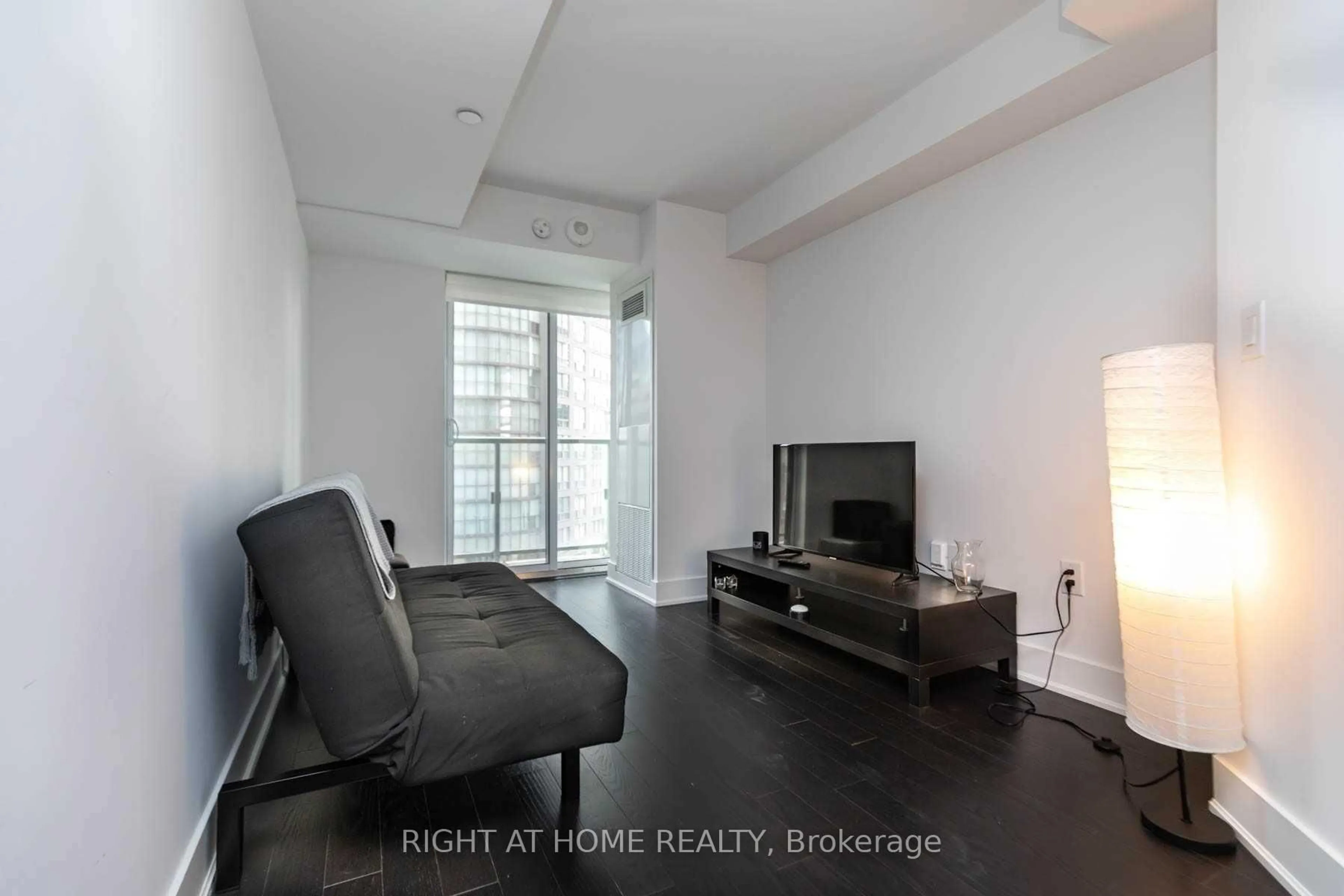 Unknown for 955 Bay St #1518, Toronto Ontario M5S 0C6