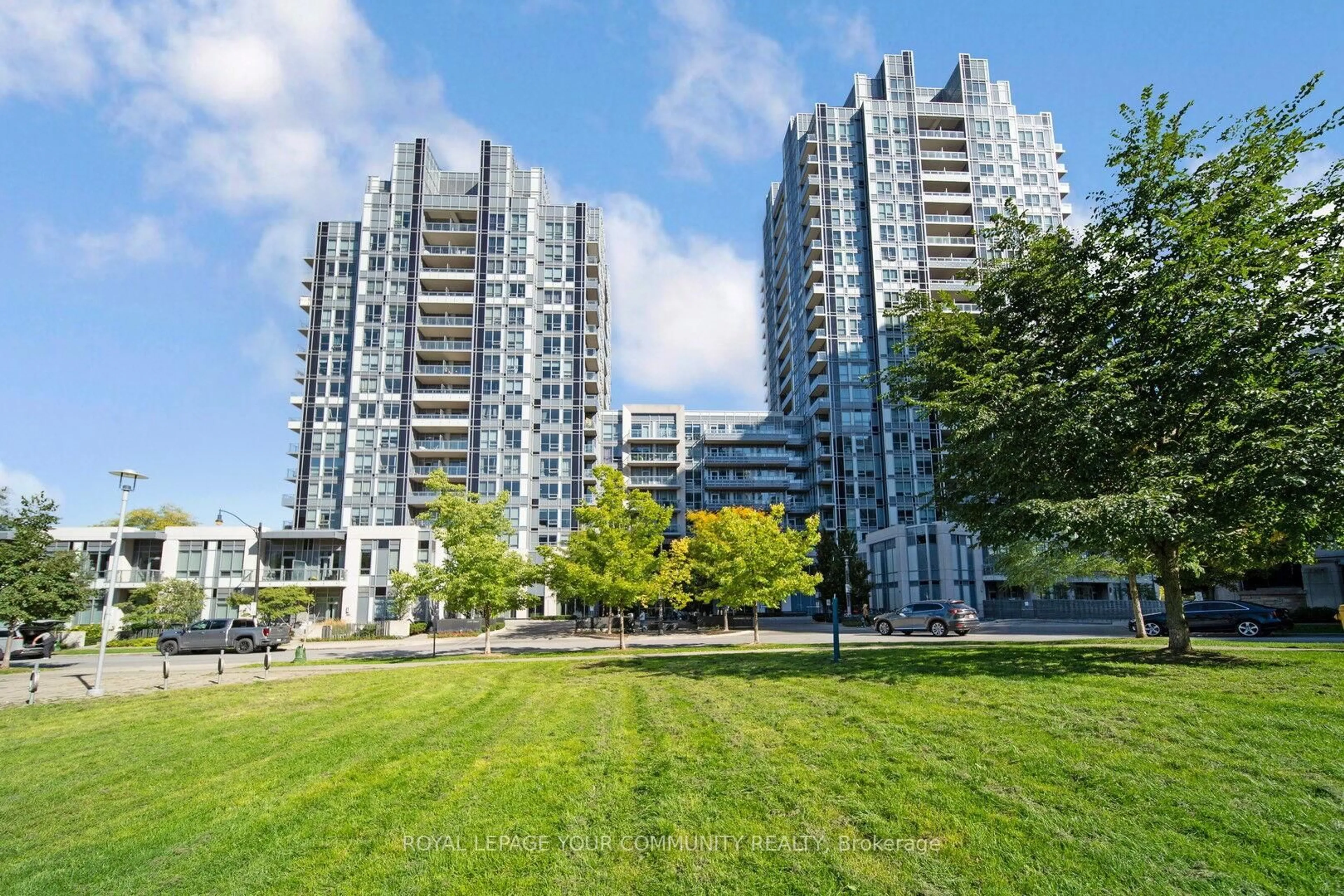 A pic from outside/outdoor area/front of a property/back of a property/a pic from drone, unknown for 120 Harrison Garden Blvd #1129, Toronto Ontario M2N 0H1