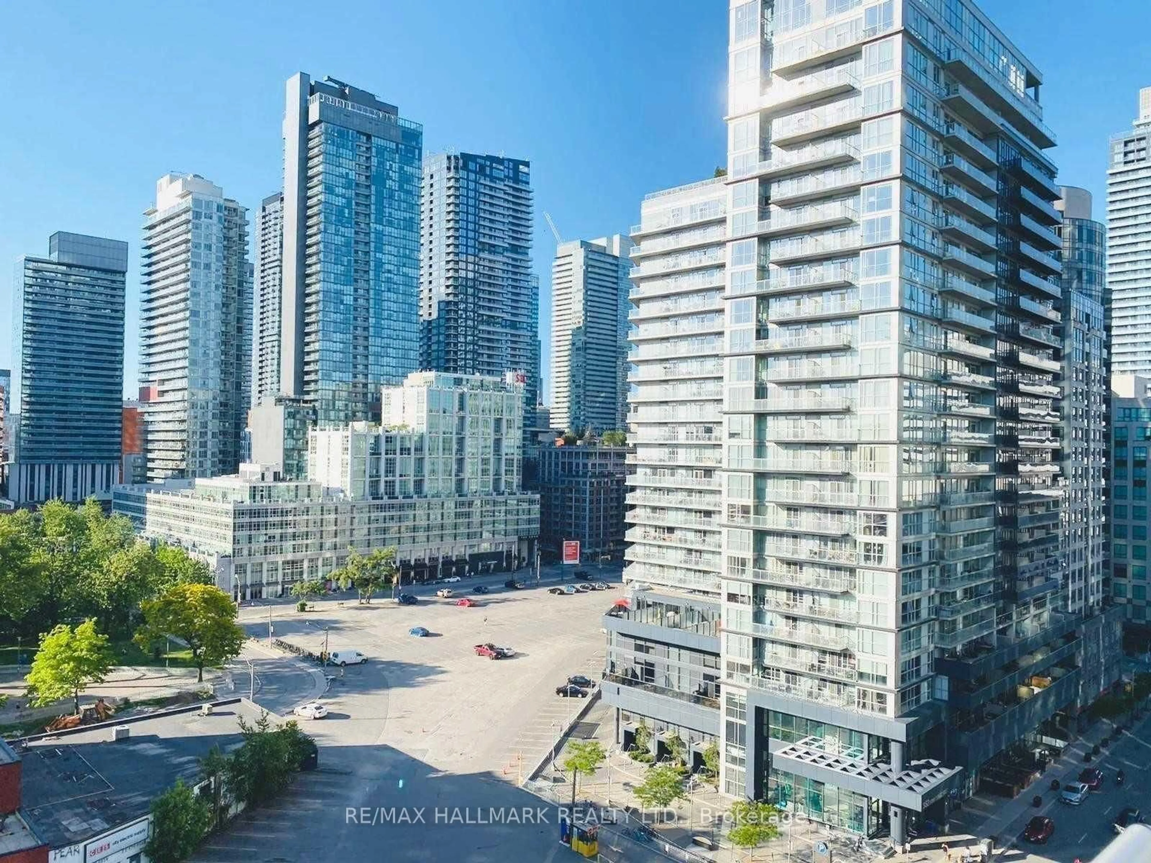 A pic from outside/outdoor area/front of a property/back of a property/a pic from drone, city buildings view from balcony for 352 Front St #103, Toronto Ontario M5V 0K3