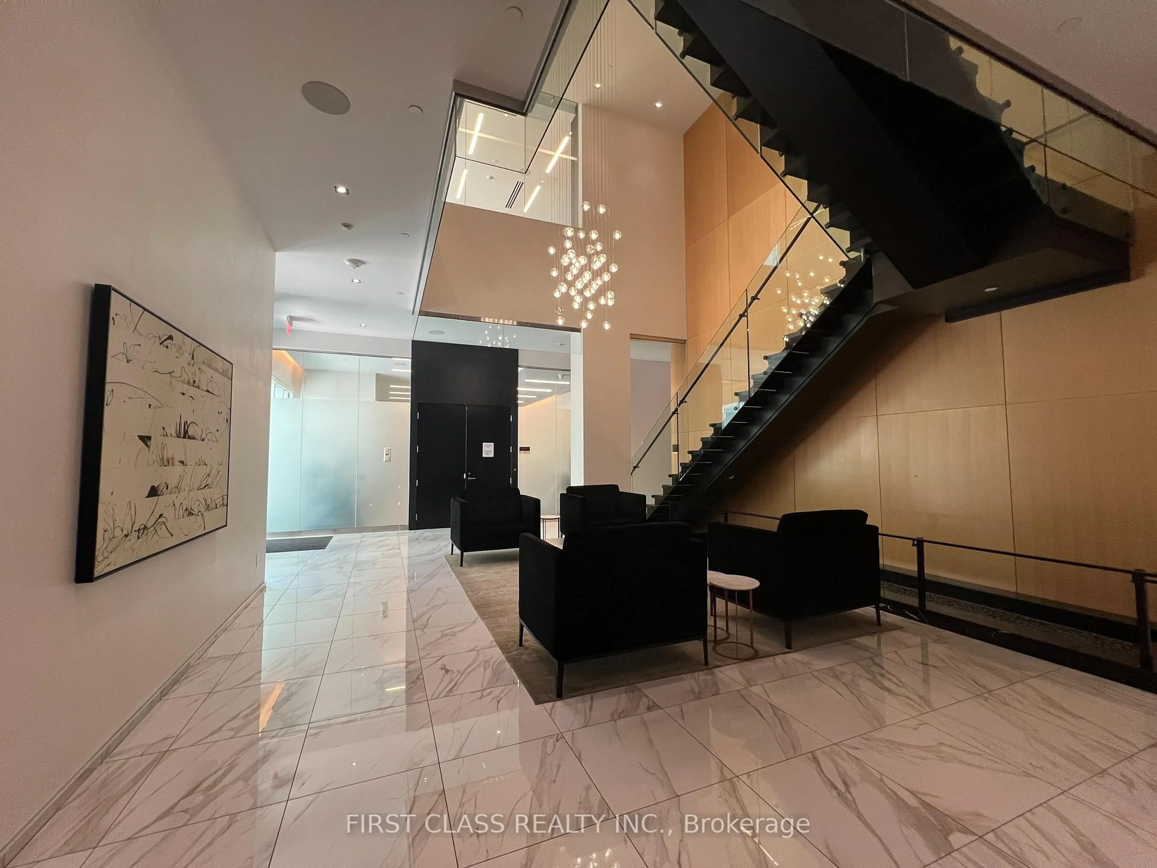 Indoor foyer for 101 Erskine Ave #806, Toronto Ontario M4P 0C5