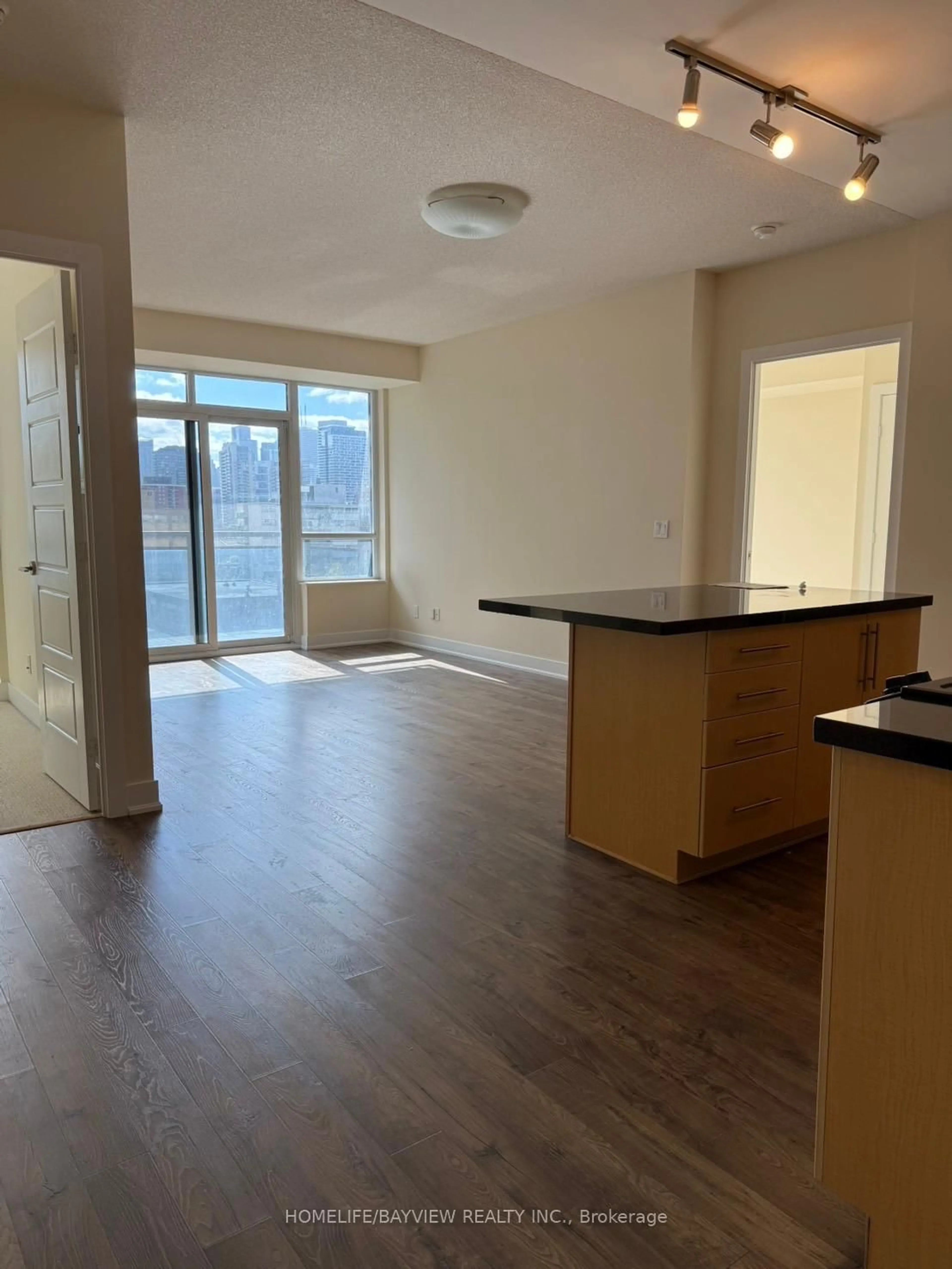 A pic of a room for 28 LINDEN St #605, Toronto Ontario M4Y 0A4