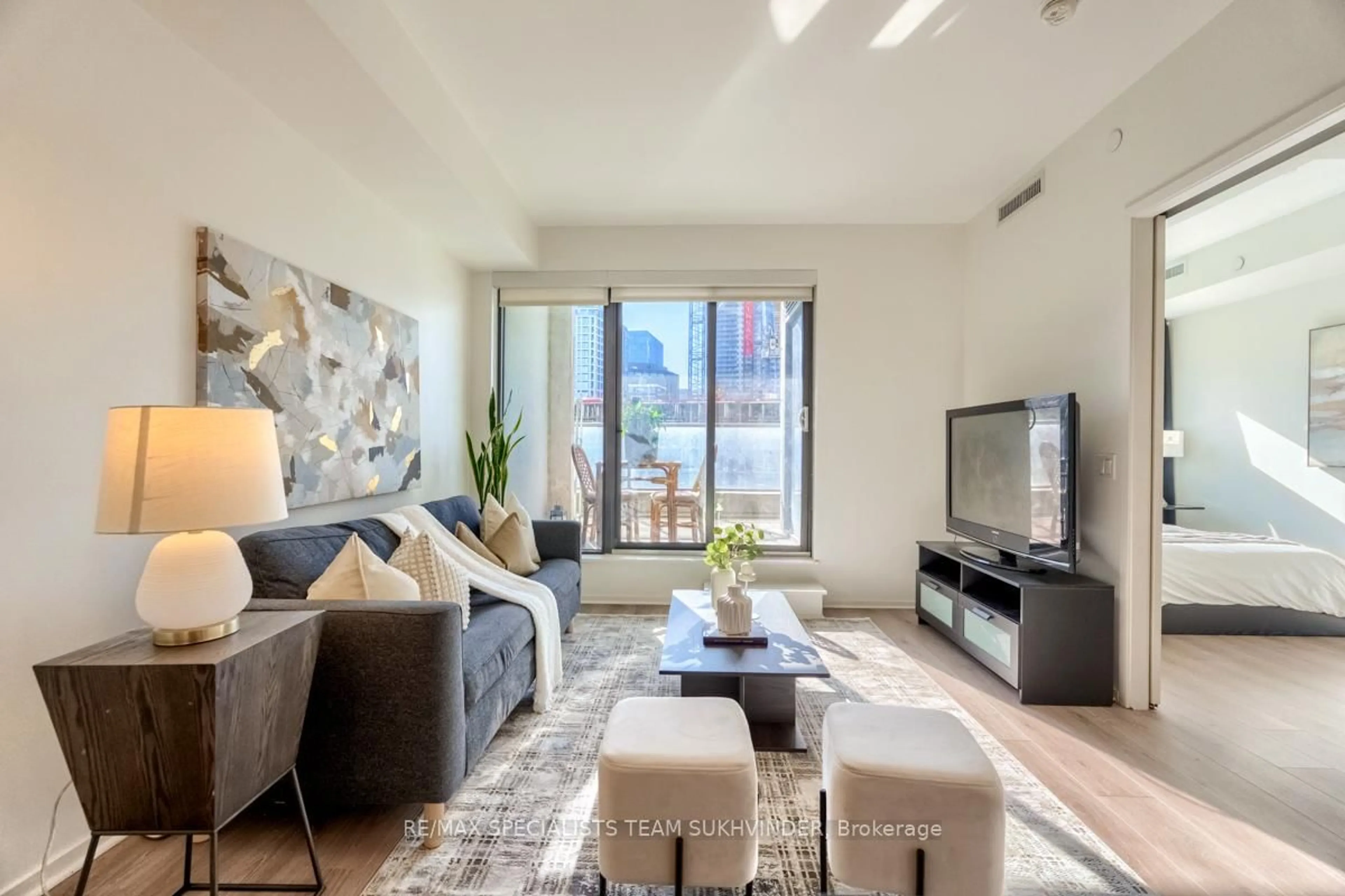 Living room with furniture, unknown for 12 Bonnycastle St #402, Toronto Ontario M5A 0C8