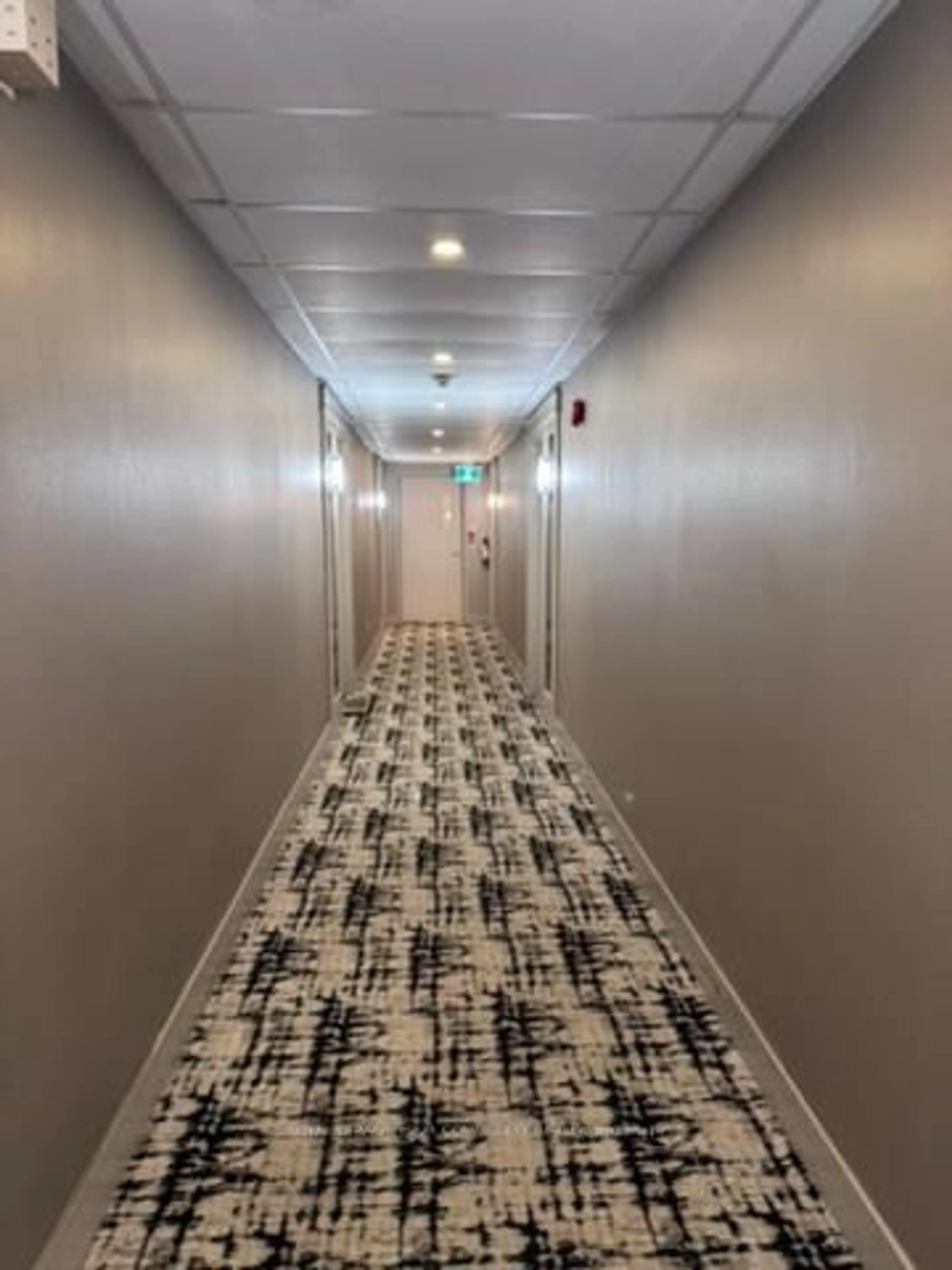 A pic of a room for 1000 Sheppard Ave #306, Toronto Ontario M3H 2T6
