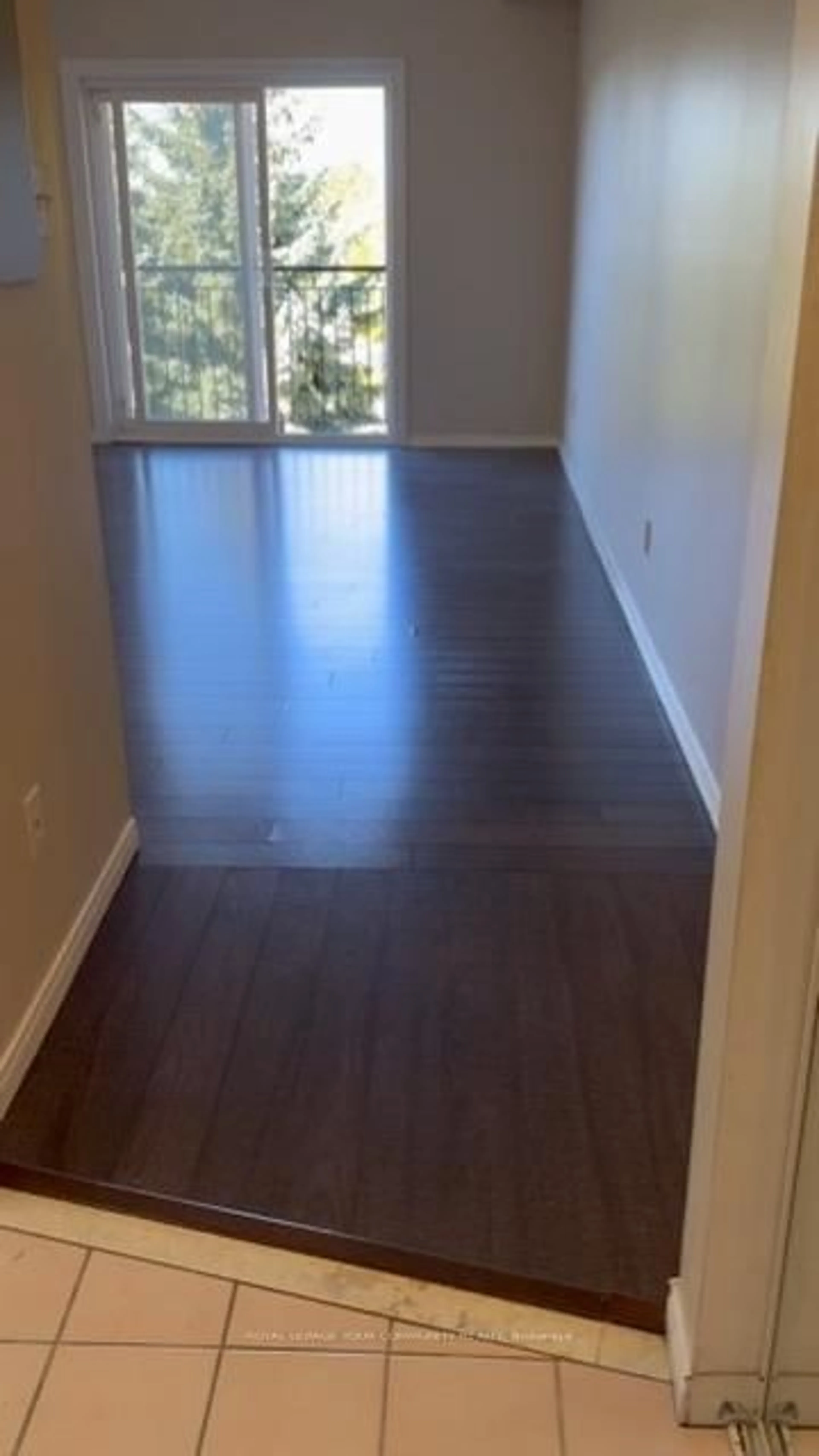 A pic of a room for 1000 Sheppard Ave #306, Toronto Ontario M3H 2T6