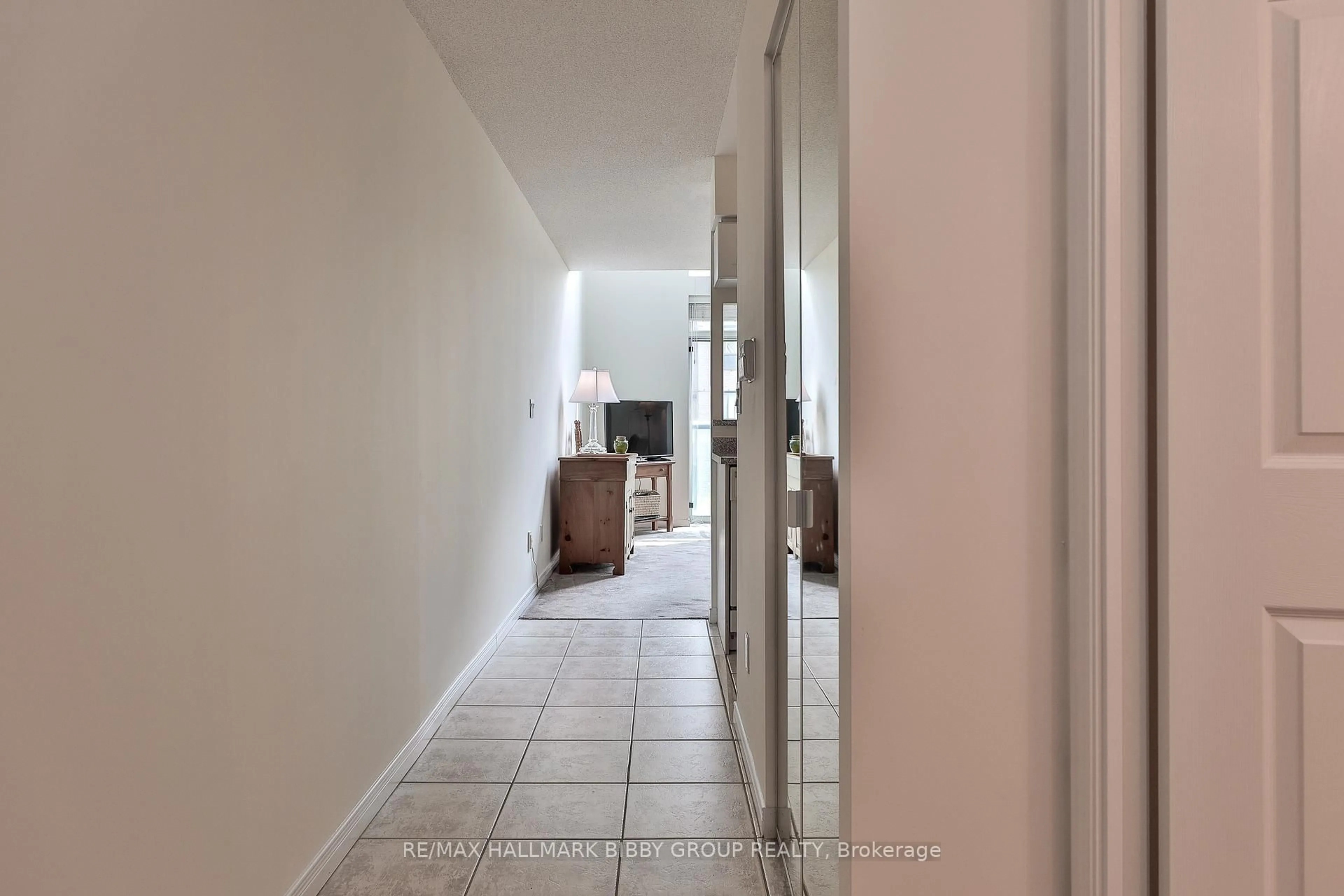 Unknown for 109 Front St #528, Toronto Ontario M5A 4P7