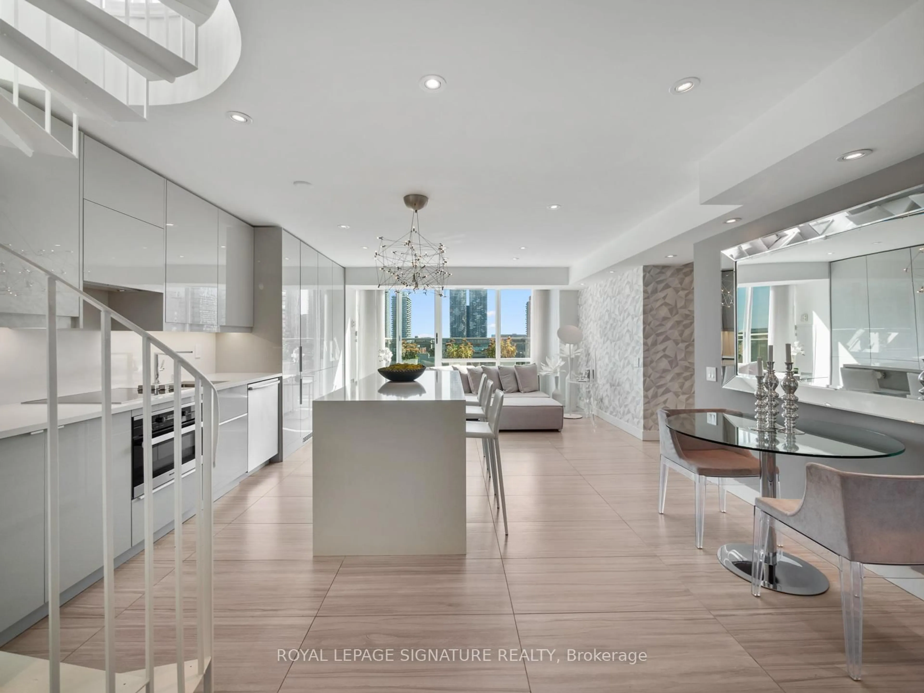 Open concept kitchen, ceramic/tile floor for 77 Lombard St #Ph03, Toronto Ontario M5C 3E1