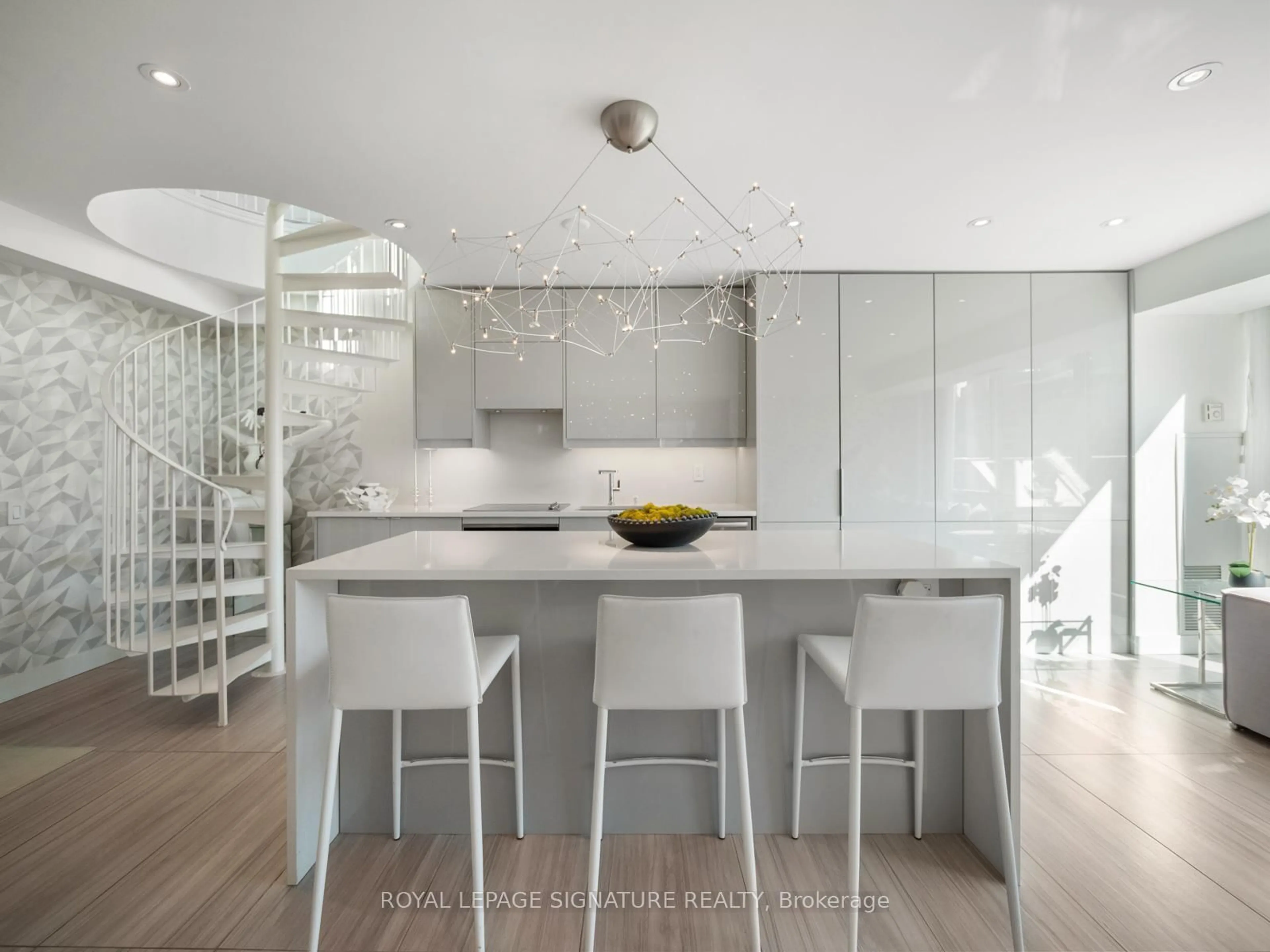 Contemporary kitchen, ceramic/tile floor for 77 Lombard St #Ph03, Toronto Ontario M5C 3E1