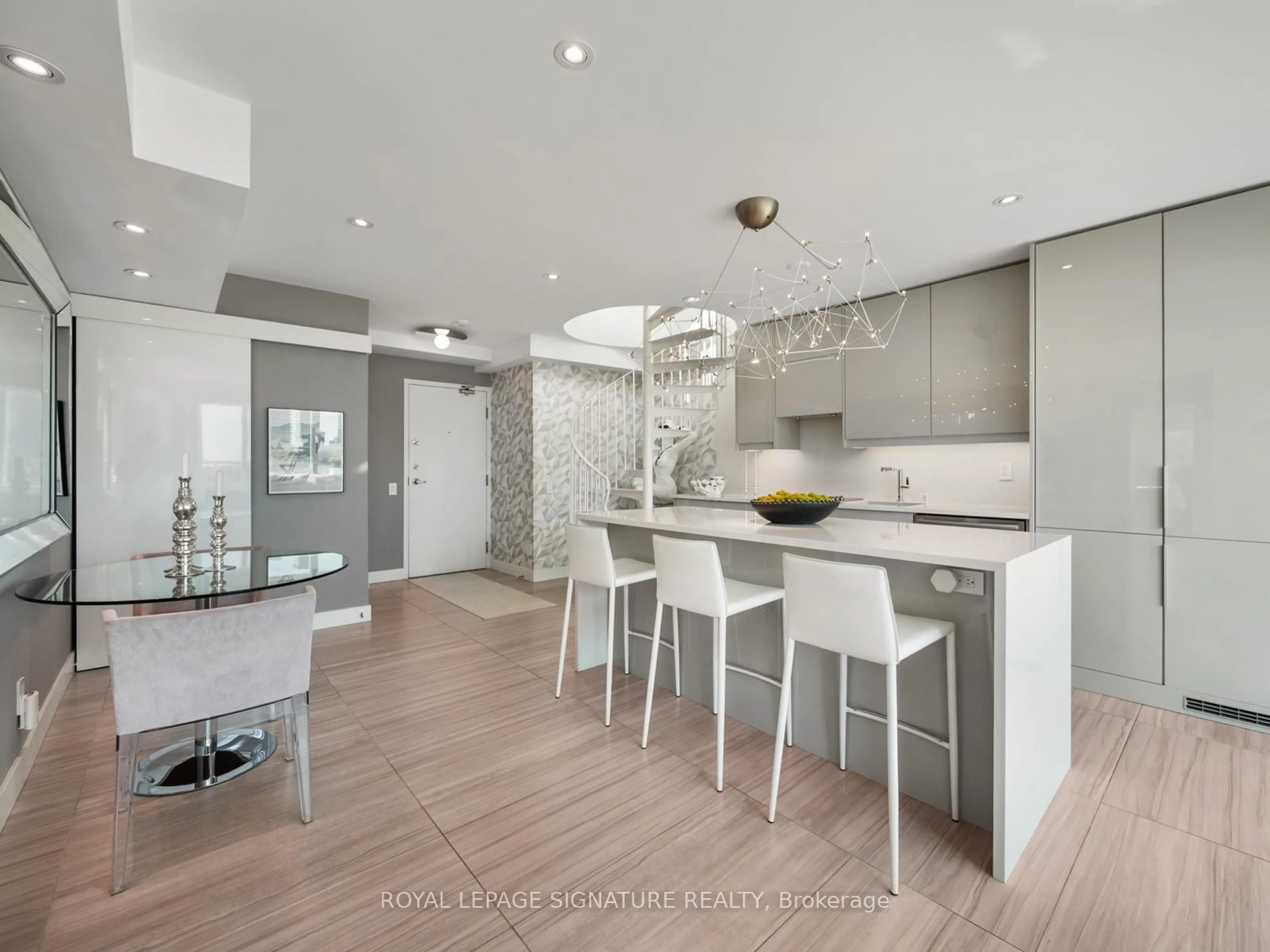 Contemporary kitchen, unknown for 77 Lombard St #Ph03, Toronto Ontario M5C 3E1