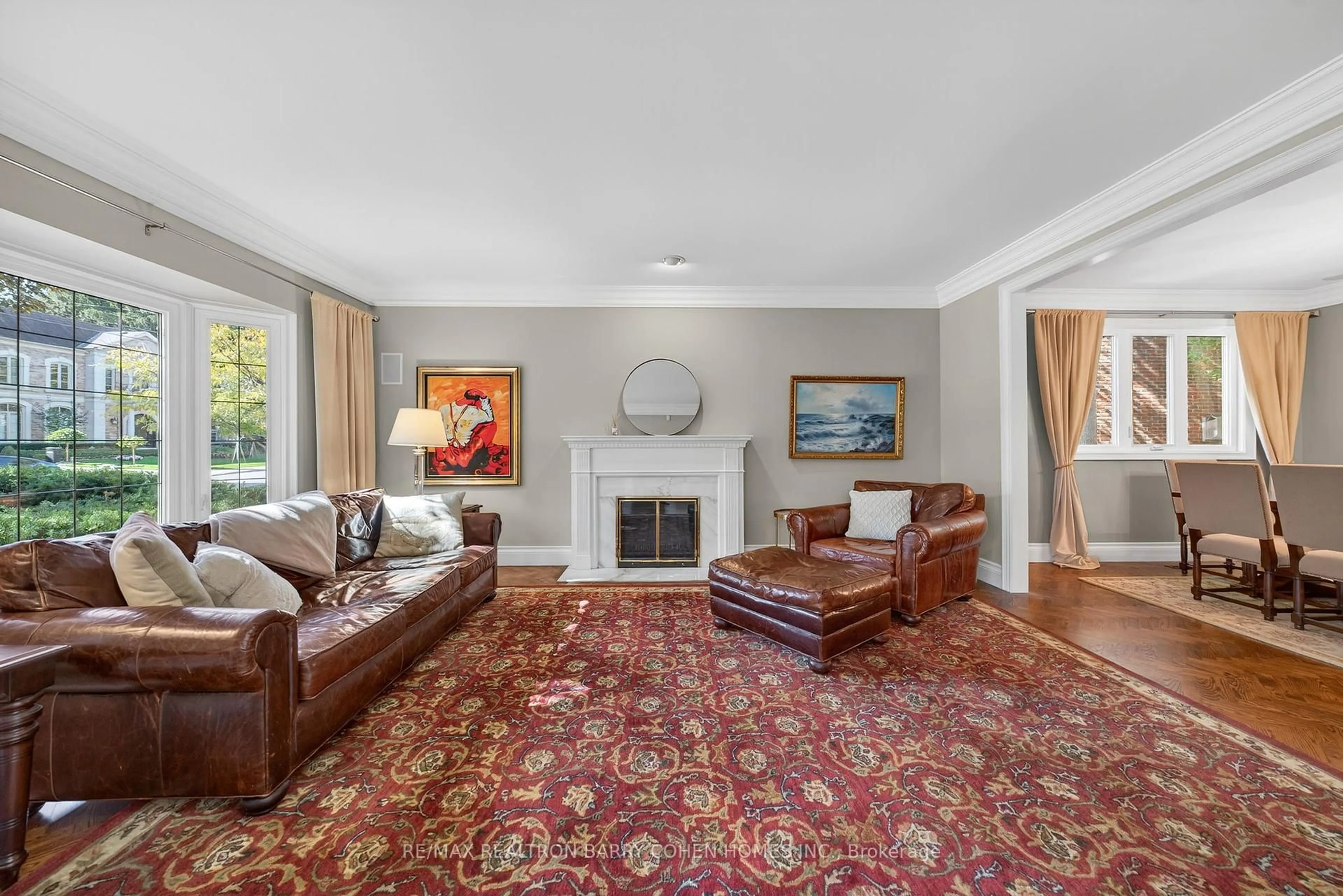 Living room with furniture, unknown for 106 Highland Cres, Toronto Ontario M2L 1H1