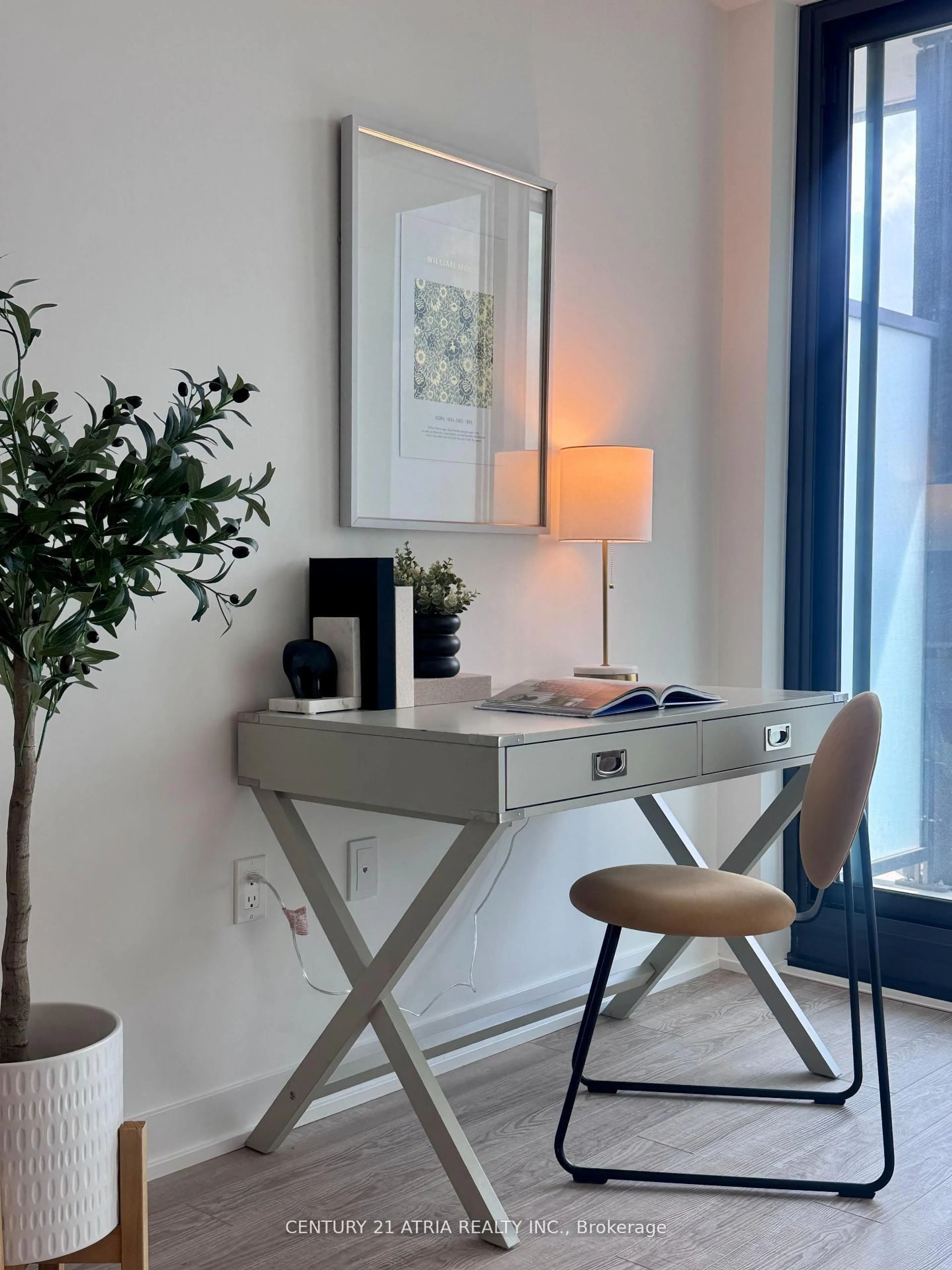 A pic of a room for 250 Lawrence Ave #612, Toronto Ontario M5M 1B1