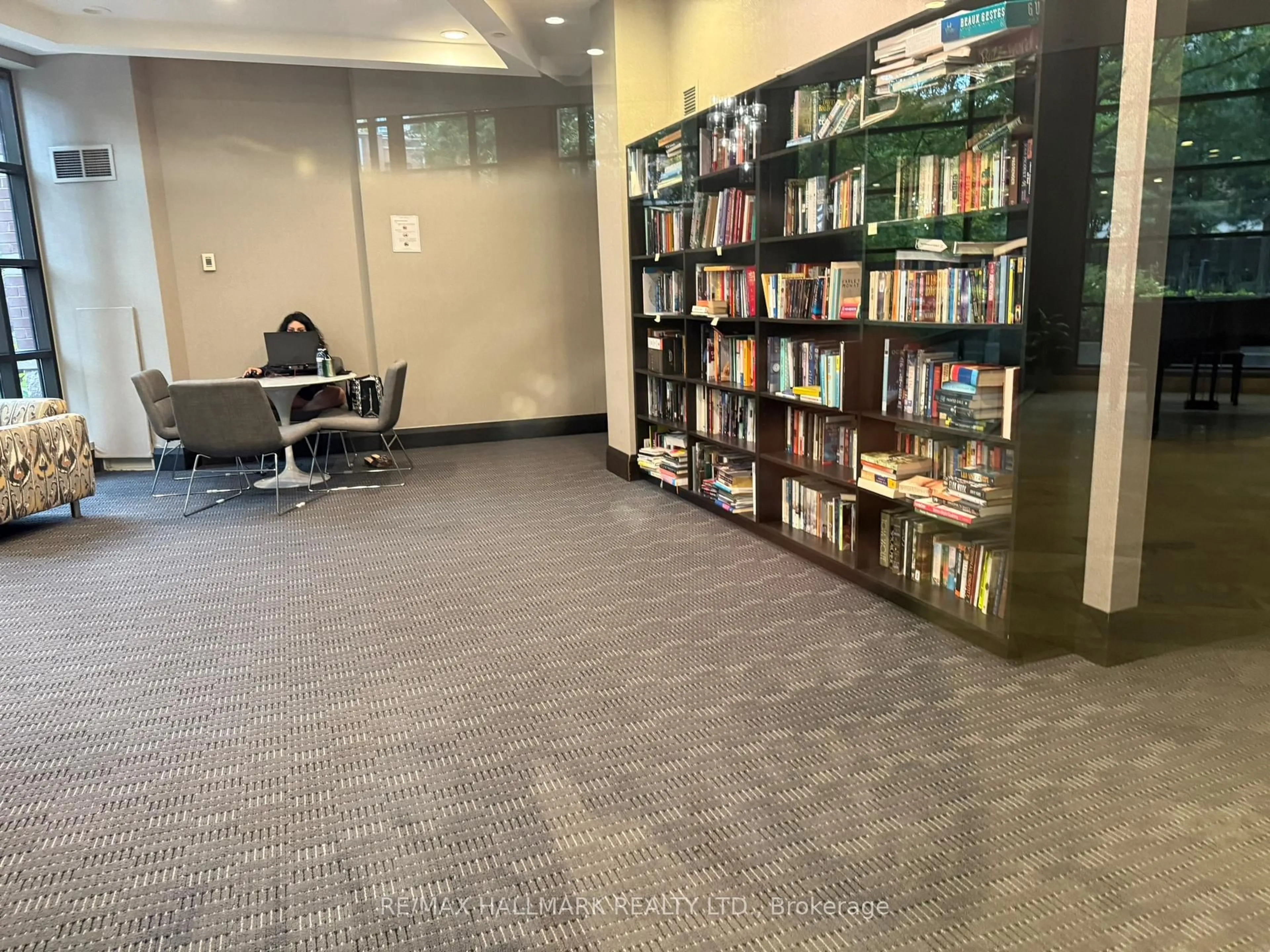 A pic of a room for 33 Sheppard Ave #2507, Toronto Ontario M2N 7K1