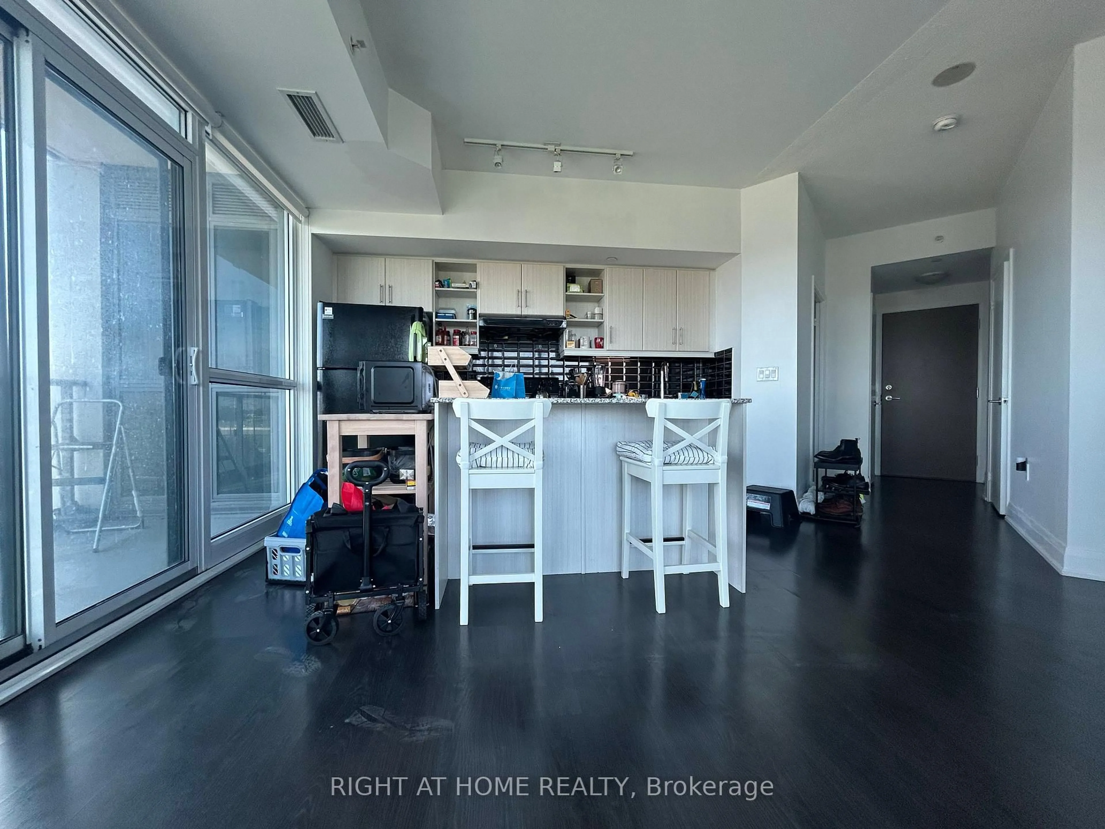 Open concept kitchen, unknown for 160 Vanderhoof Ave #405, Toronto Ontario M4G 0B7