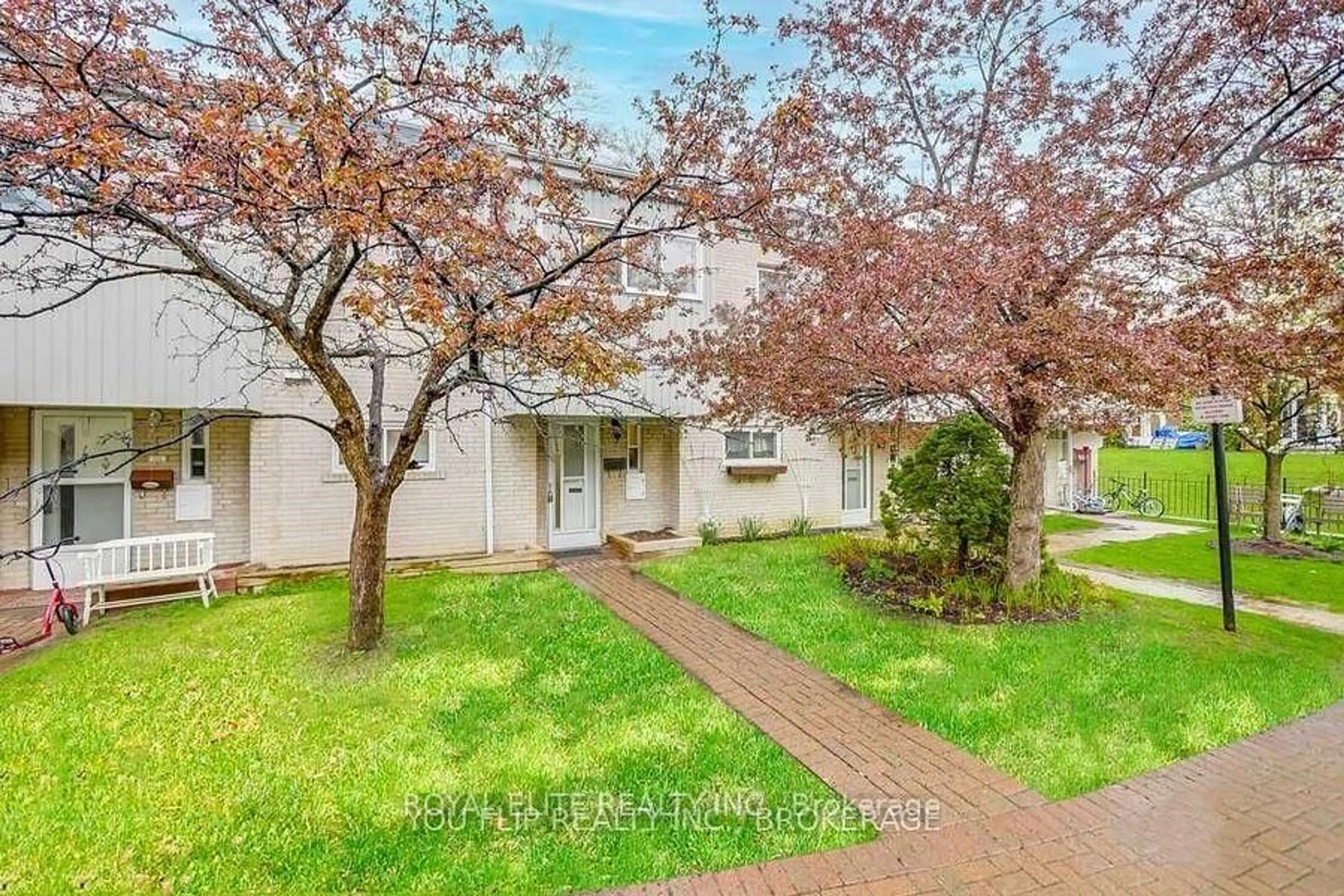 Unknown for 9 Esterbrooke Ave #151, Toronto Ontario M2J 2C5