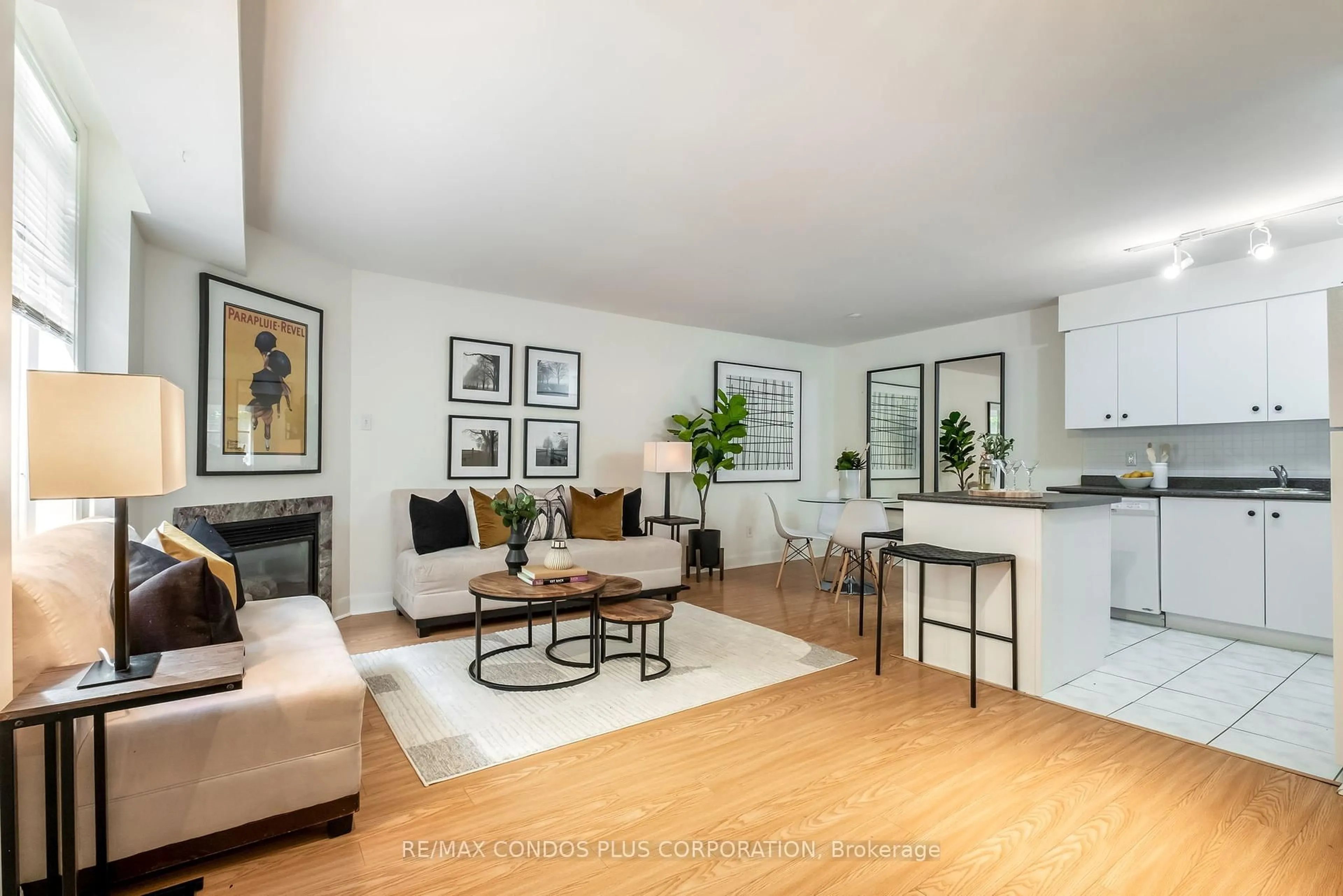 Living room with furniture, unknown for 415 Jarvis St #134, Toronto Ontario M4Y 3C1
