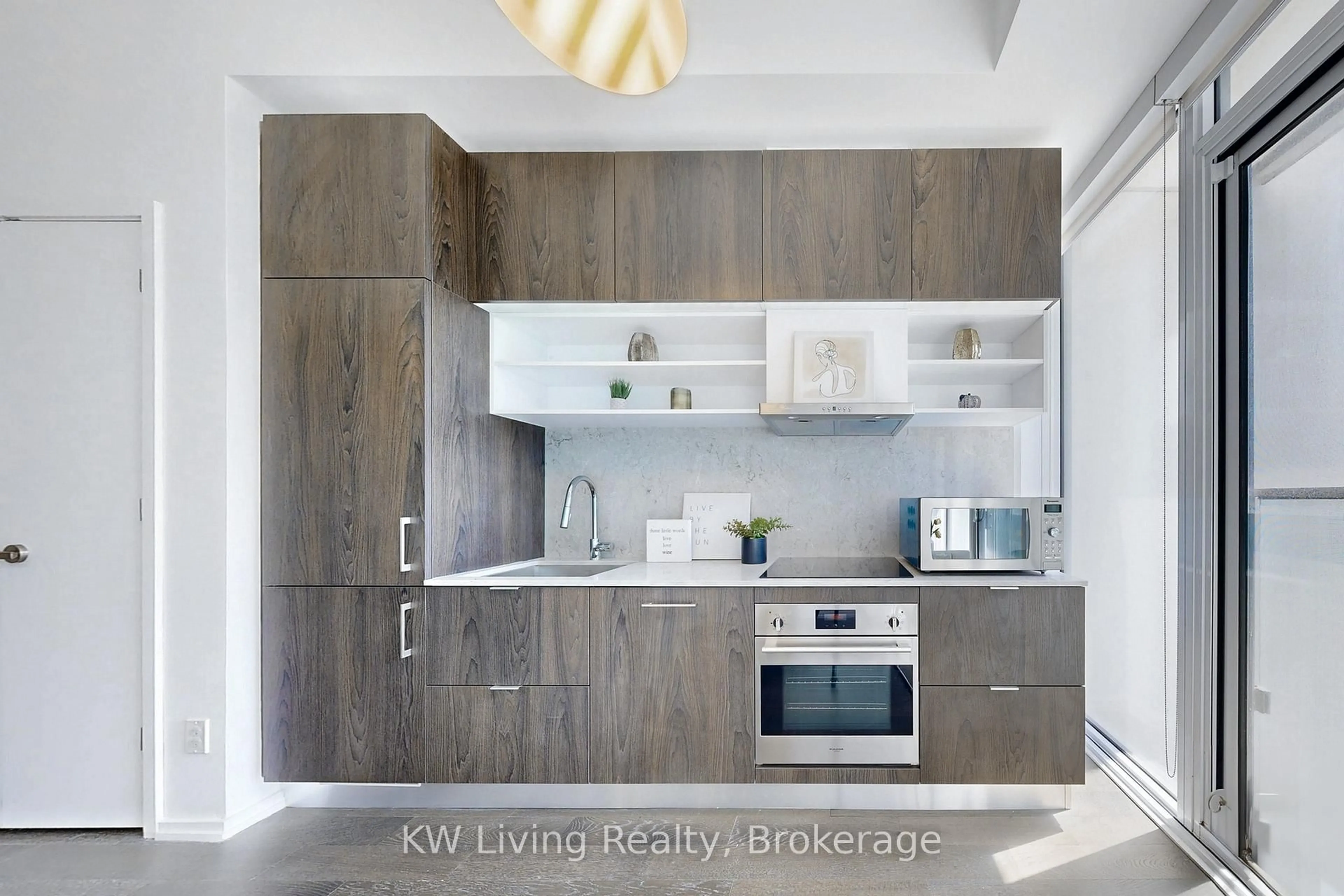 Contemporary kitchen, wood/laminate floor for 5 Soudan Ave #917, Toronto Ontario M4S 0B1