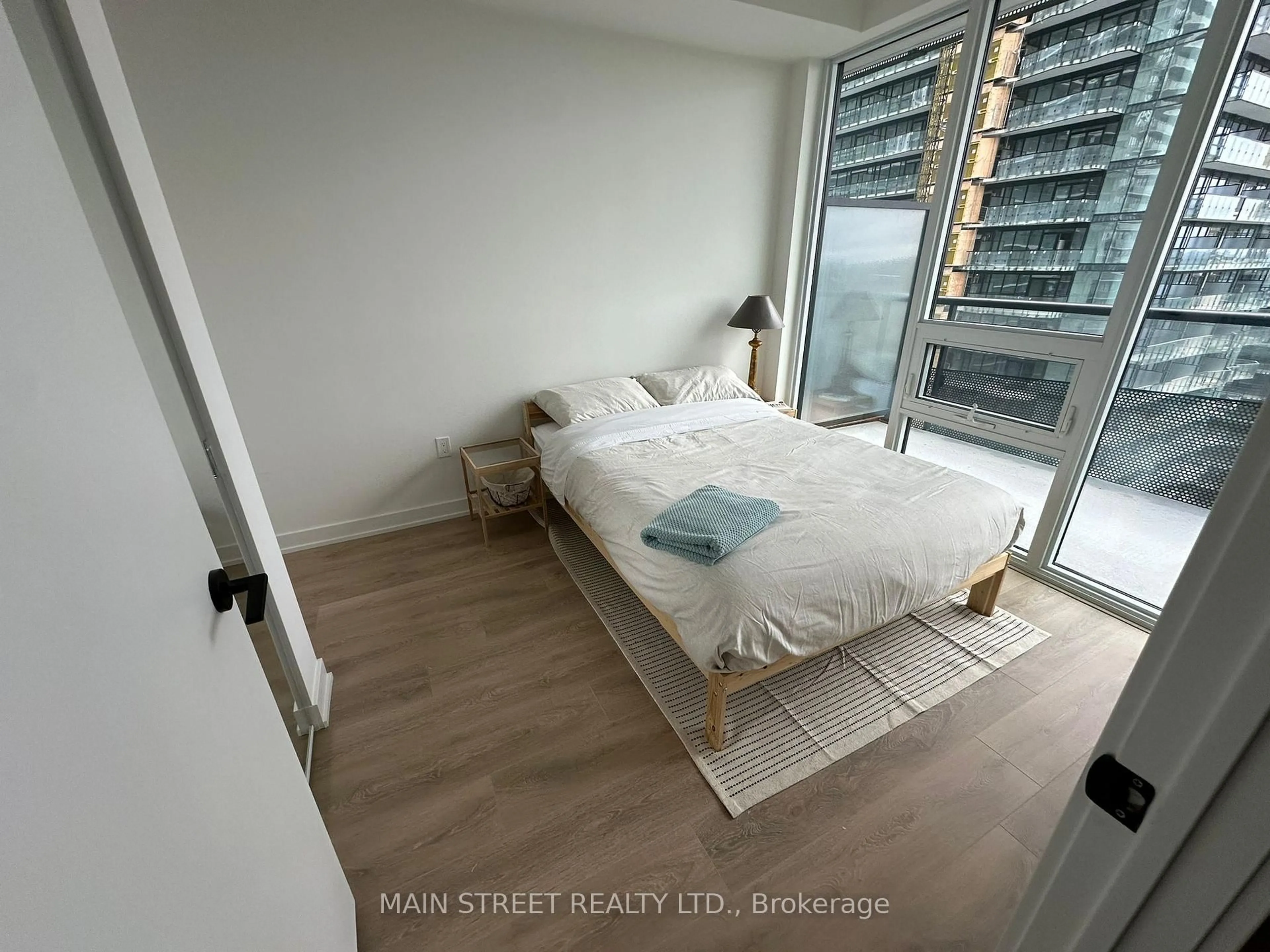 A pic of a room for 117 Broadway Ave #2207, Toronto Ontario M4P 1V3