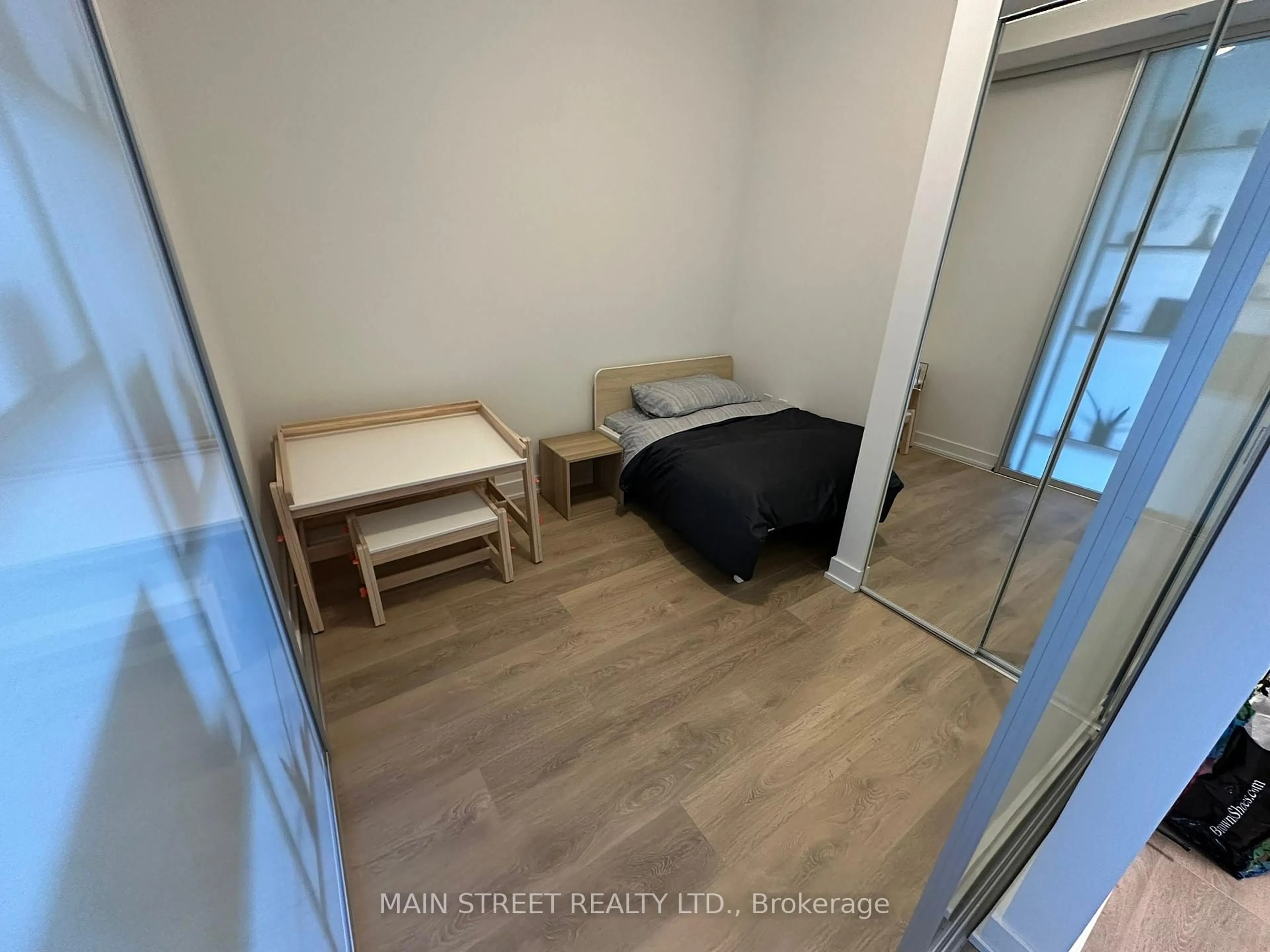 A pic of a room for 117 Broadway Ave #2207, Toronto Ontario M4P 1V3