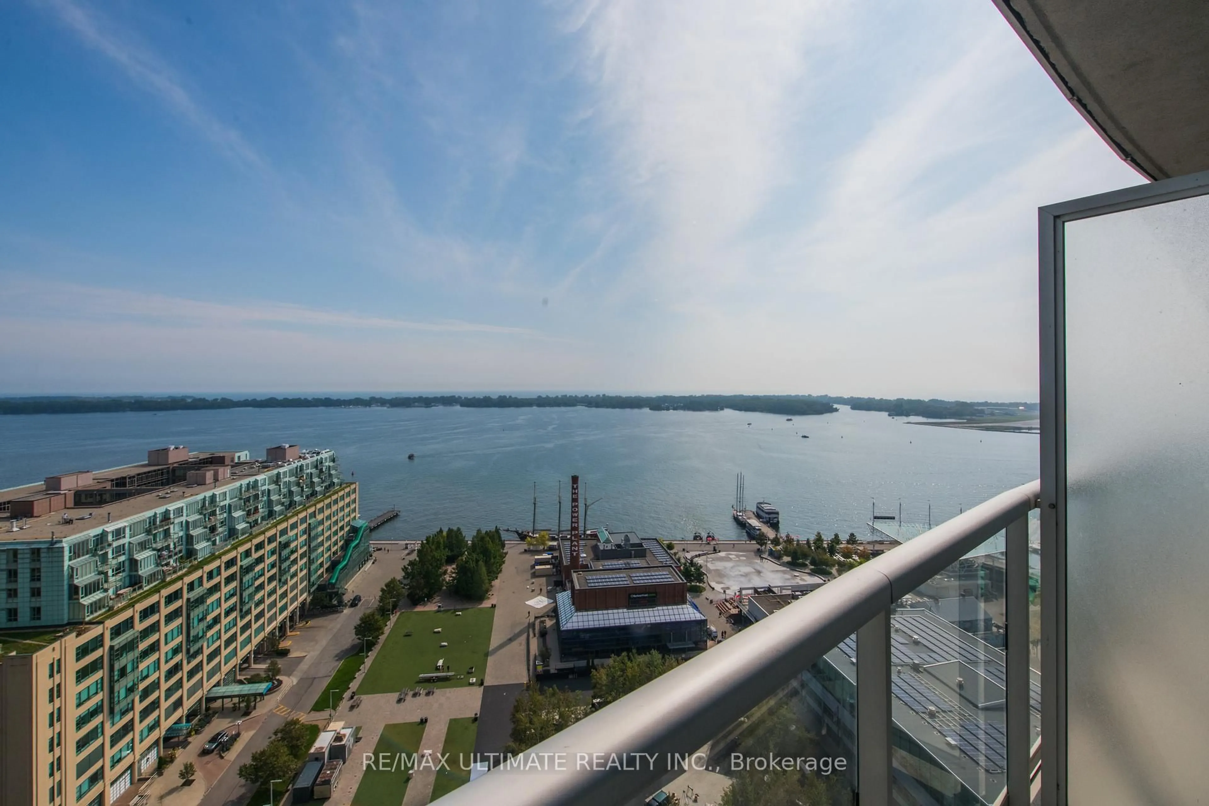 Unknown for 218 Queens Quay #2305, Toronto Ontario M5J 2Y6