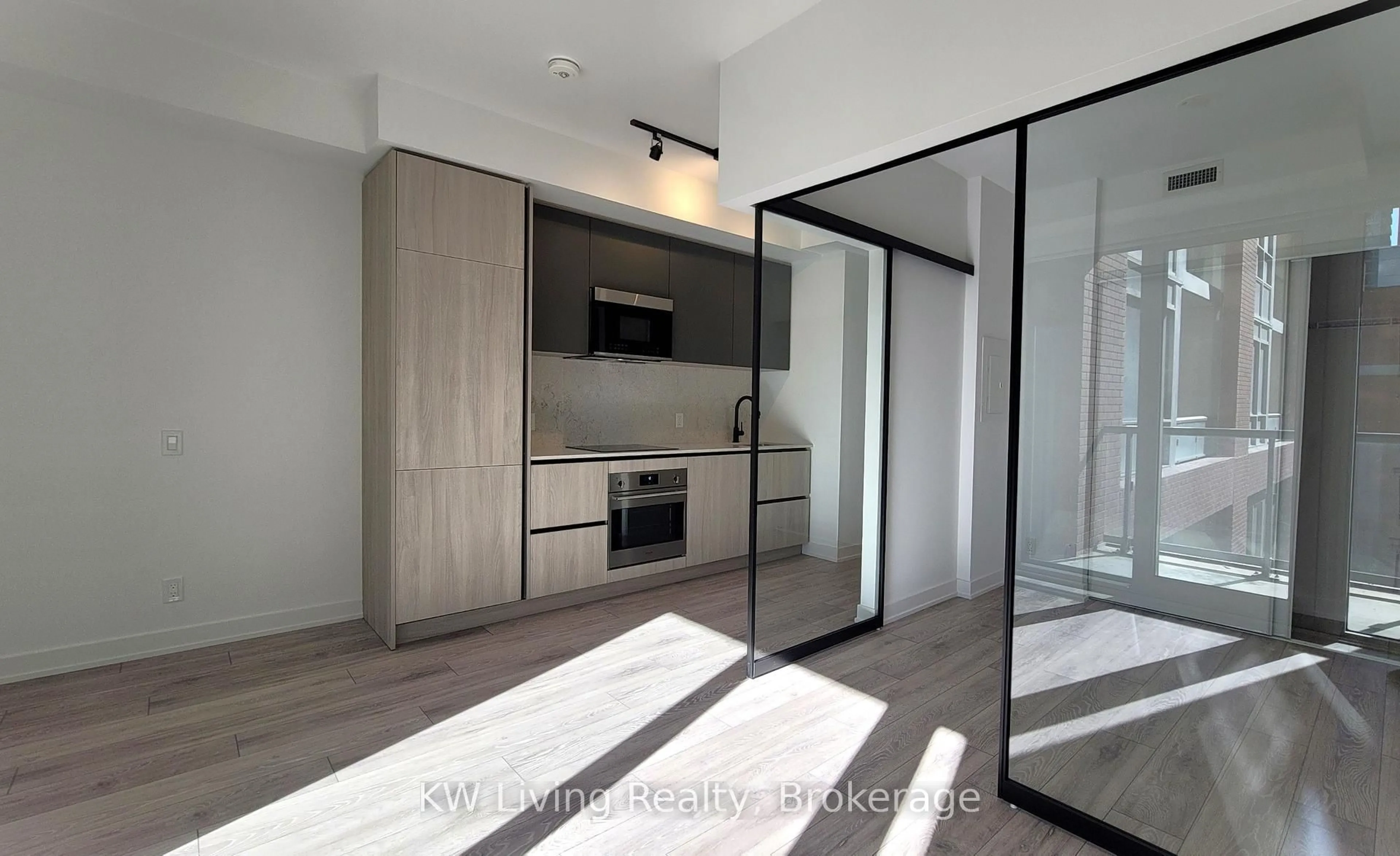 A pic of a room for 108 Peter St #1211, Toronto Ontario M5V 0W2