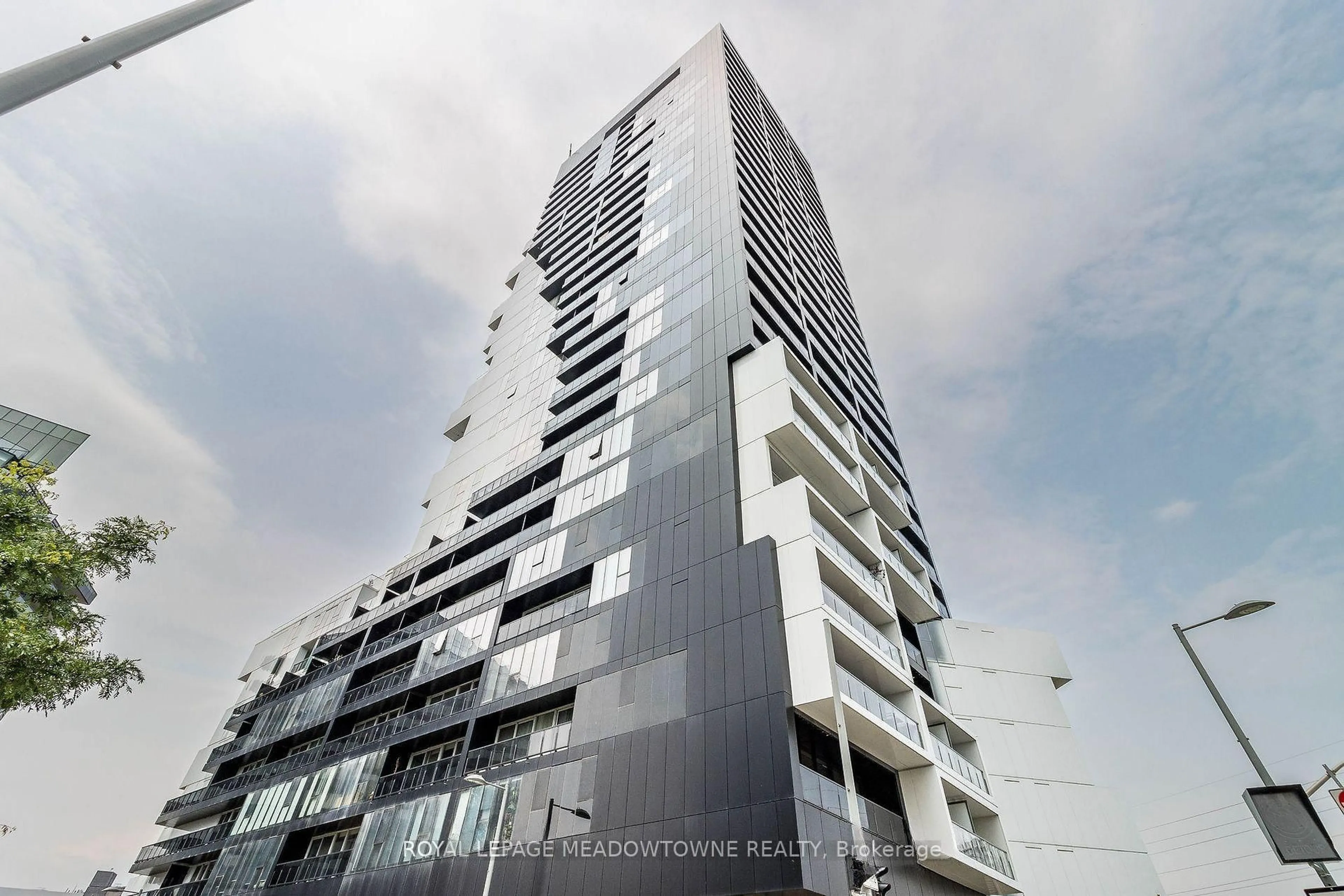 Unknown for 170 Bayview Ave #2104, Toronto Ontario M5A 0M4