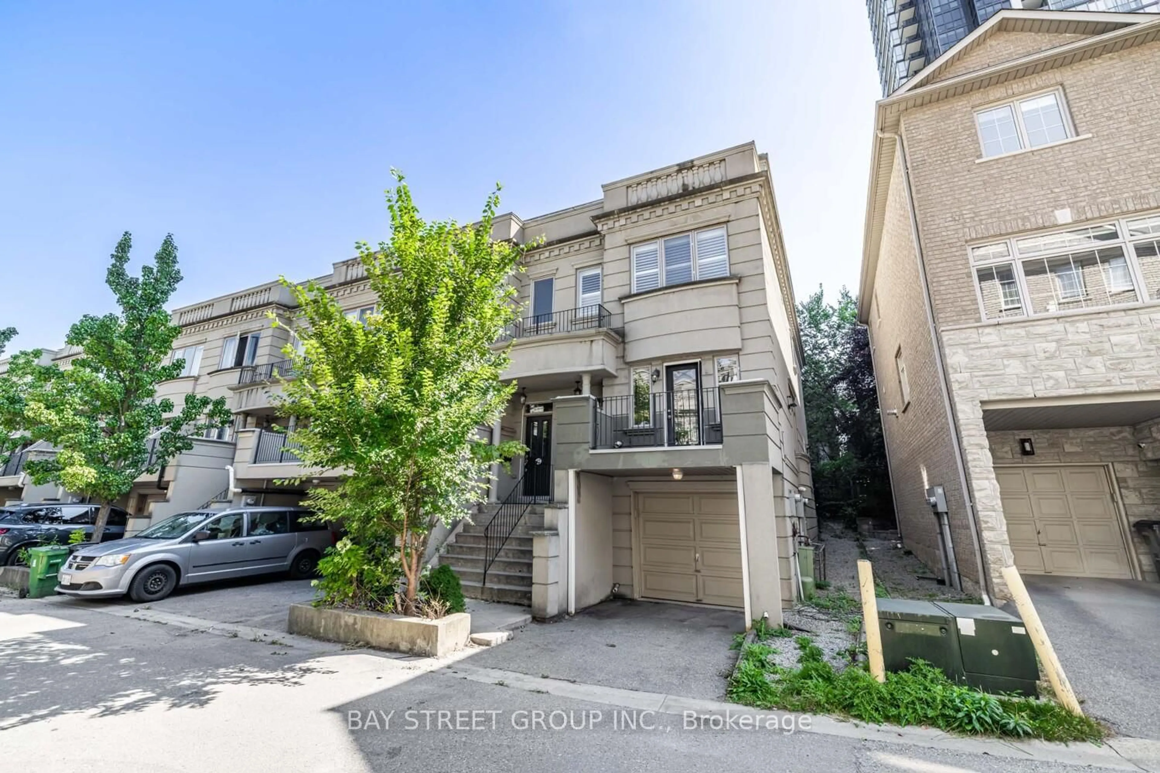Unknown for 35 William Poole Way, Toronto Ontario M2N 7A6